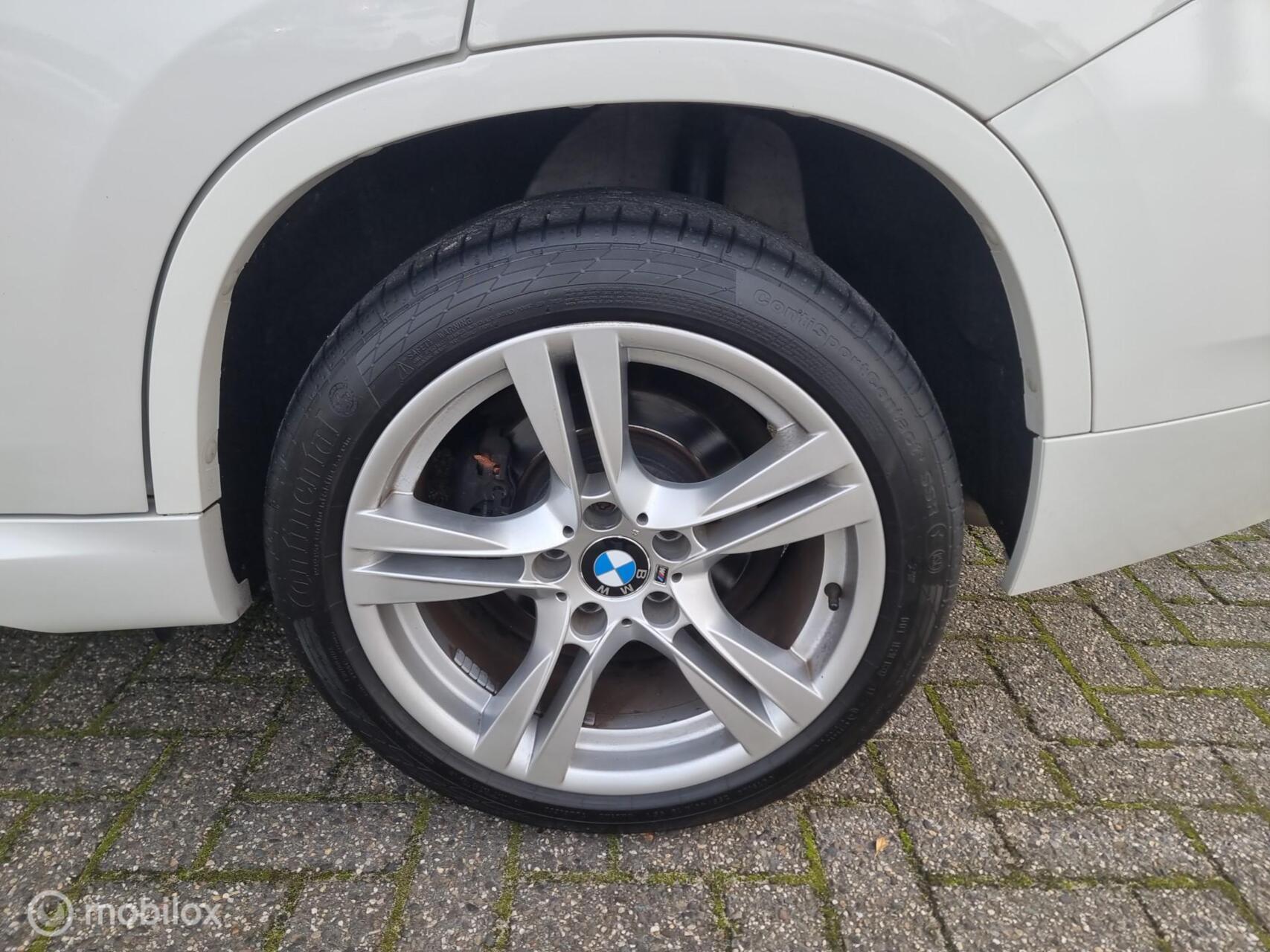 Foto van BMW X1 xDrive 28i