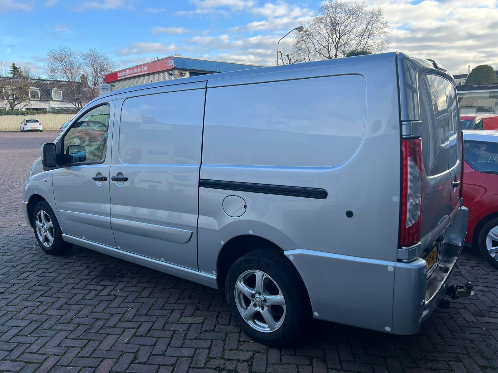 Foto van Peugeot Expert