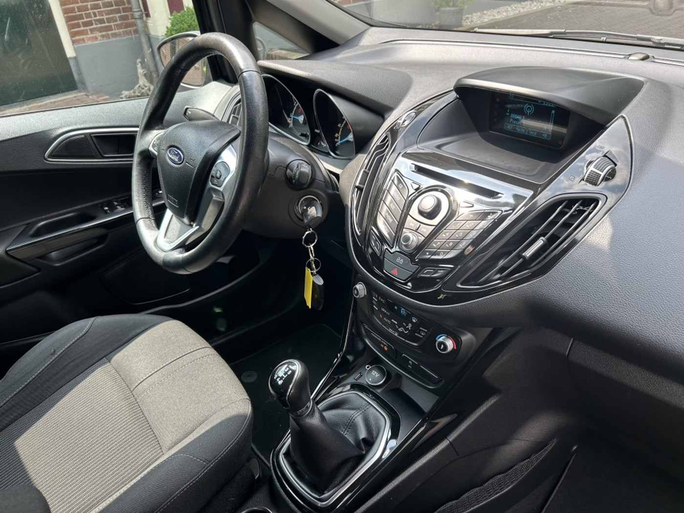 Foto van Ford B-max