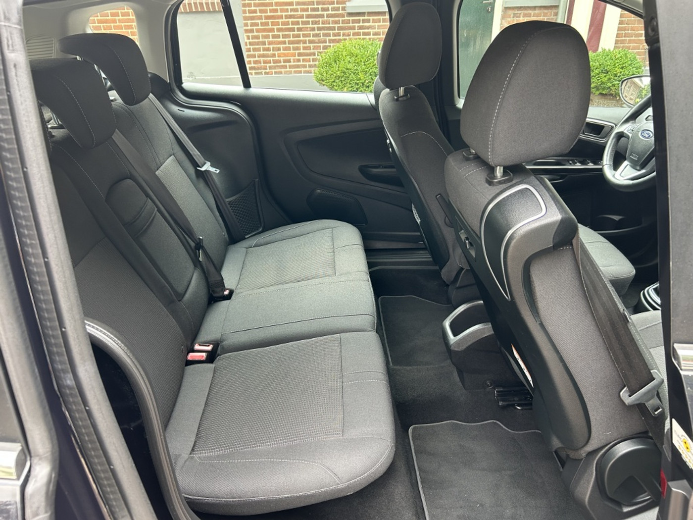 Foto van Ford B-max