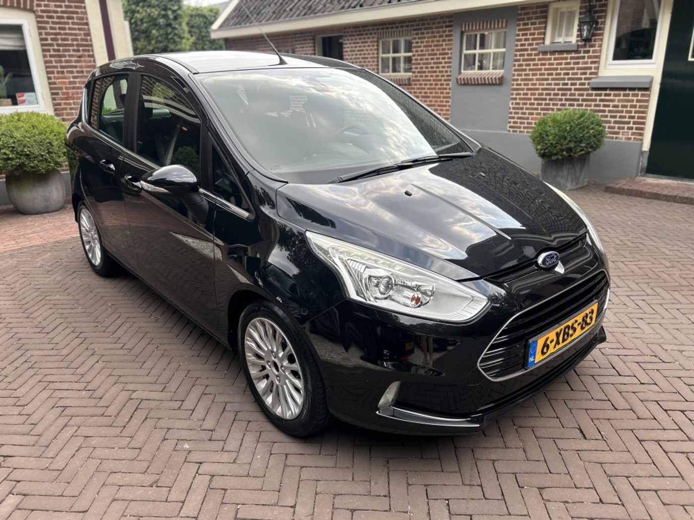 Foto van Ford B-max