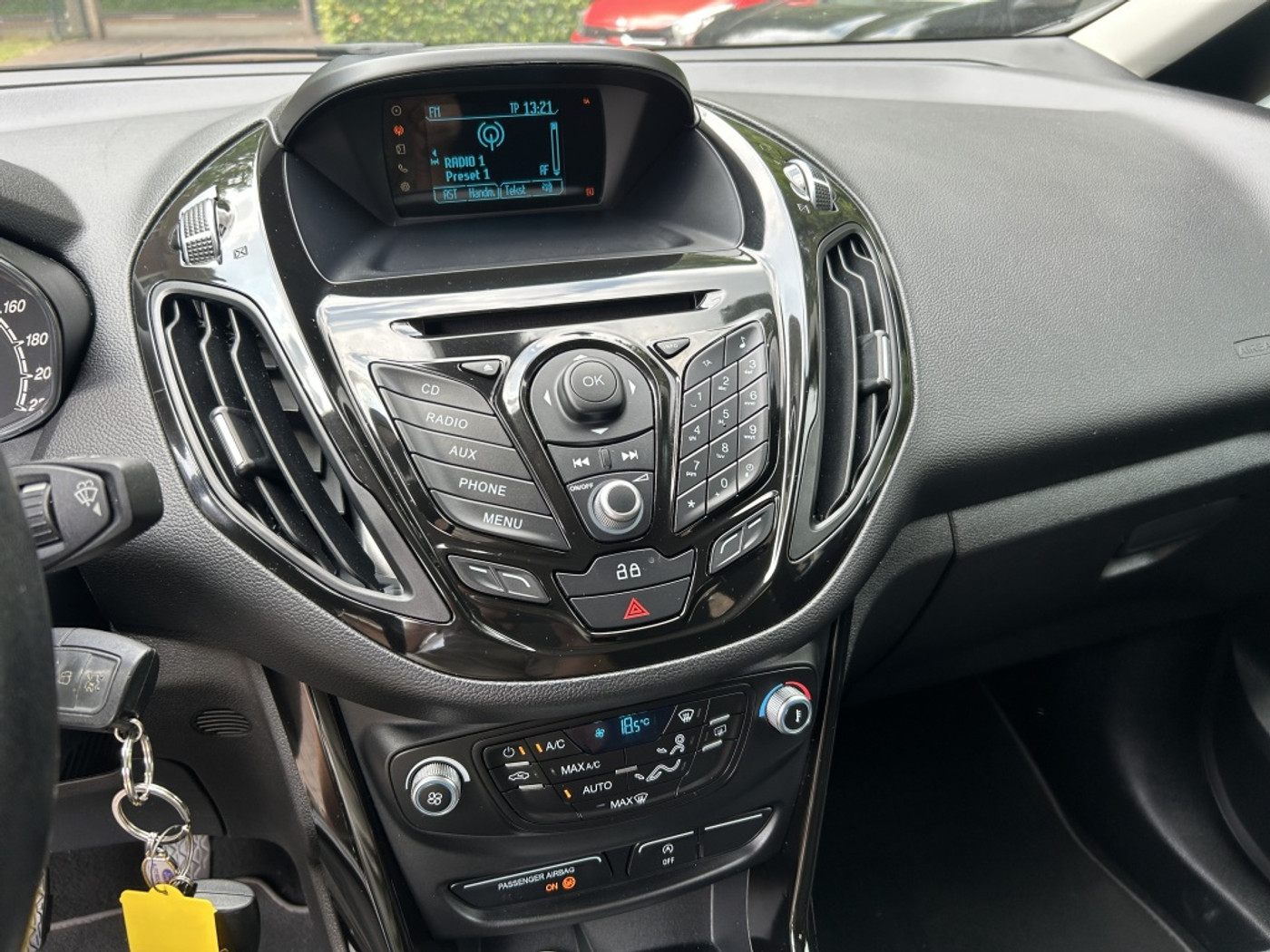 Foto van Ford B-max