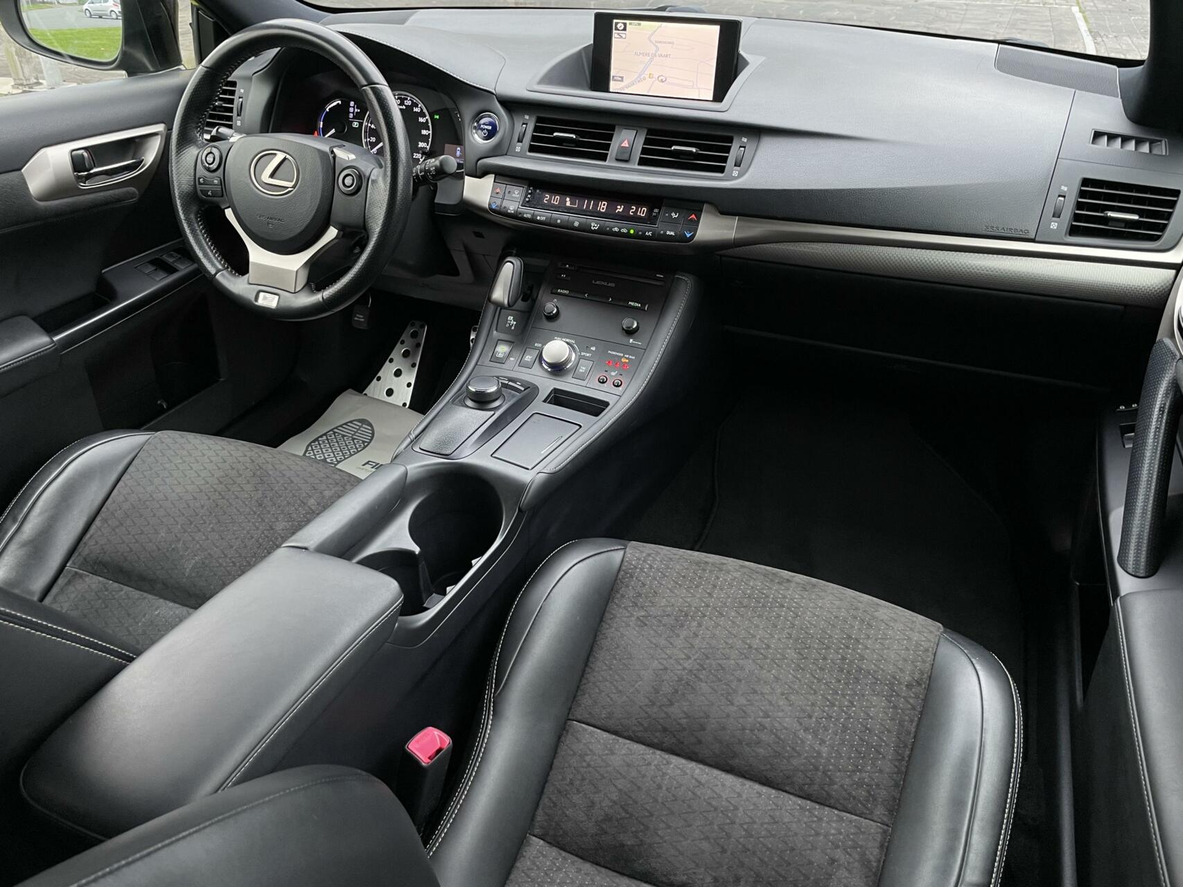 Foto van Lexus CT