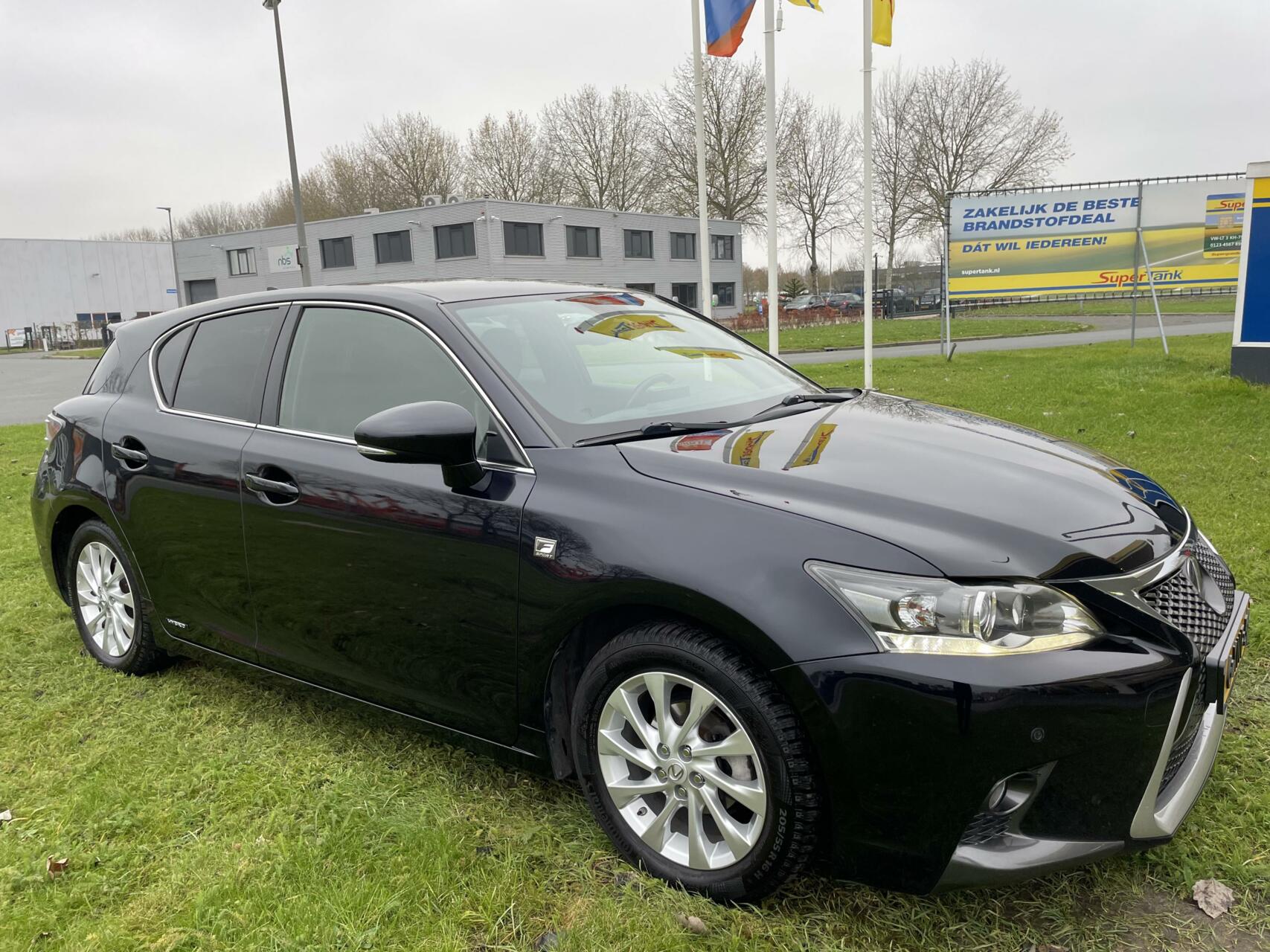 Foto van Lexus CT