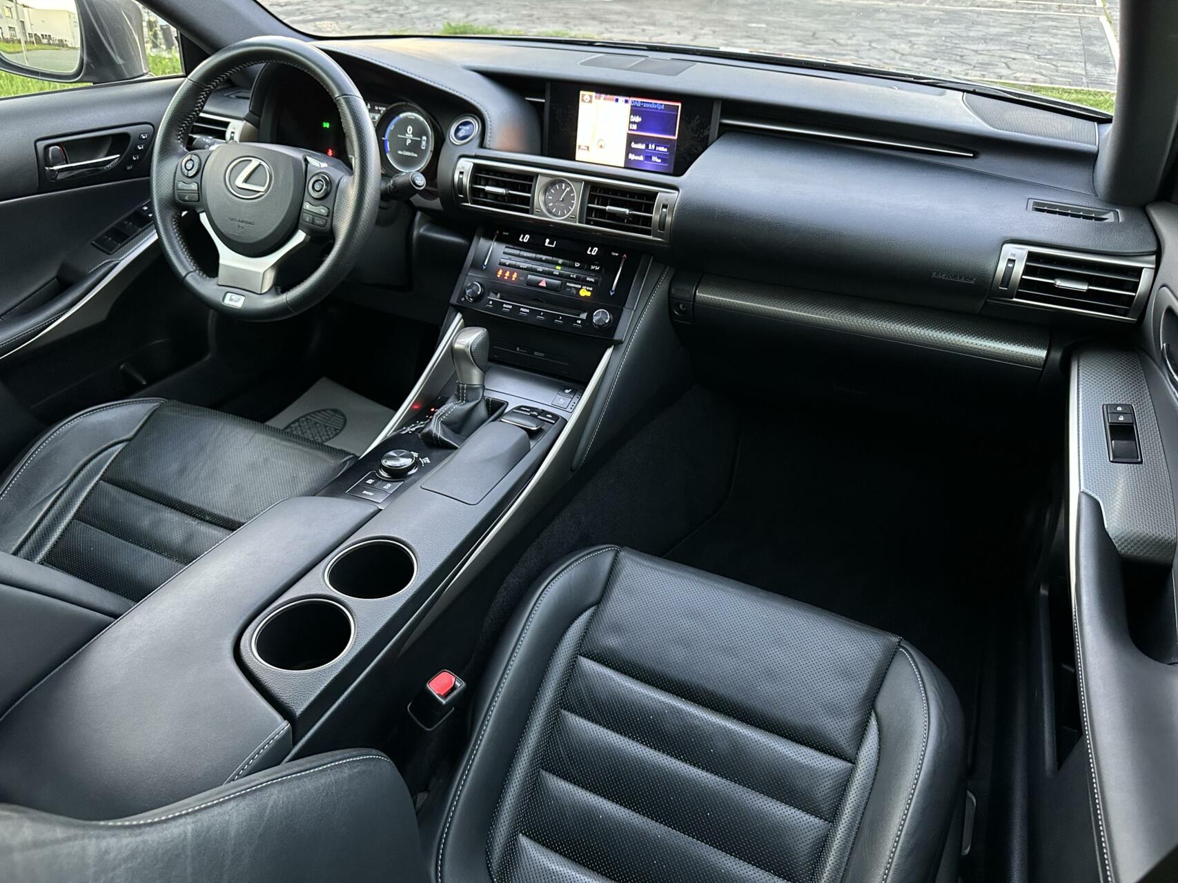 Foto van Lexus Is