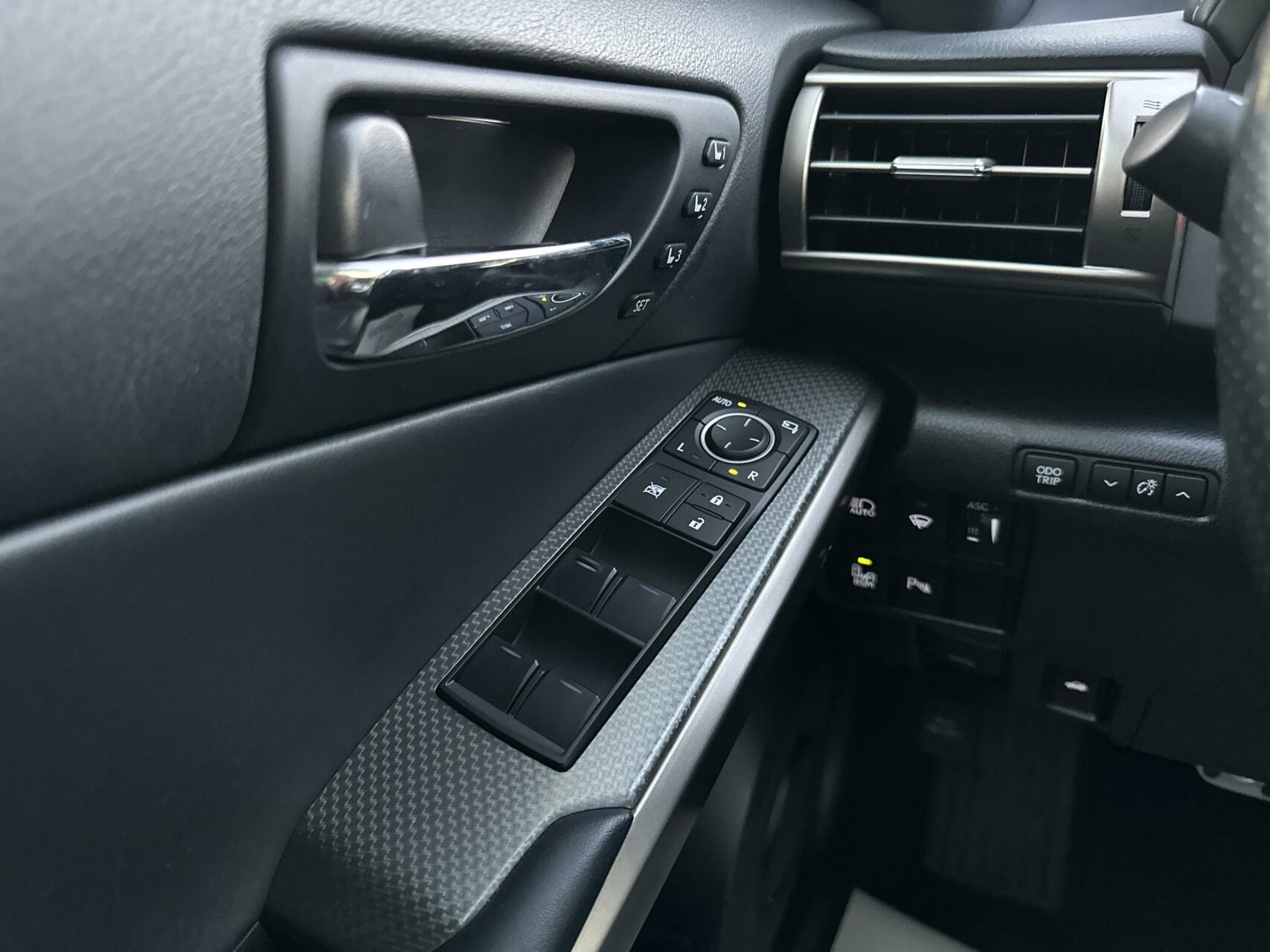 Foto van Lexus Is