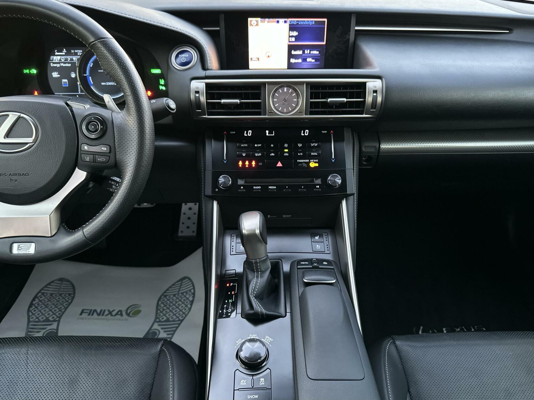 Foto van Lexus Is