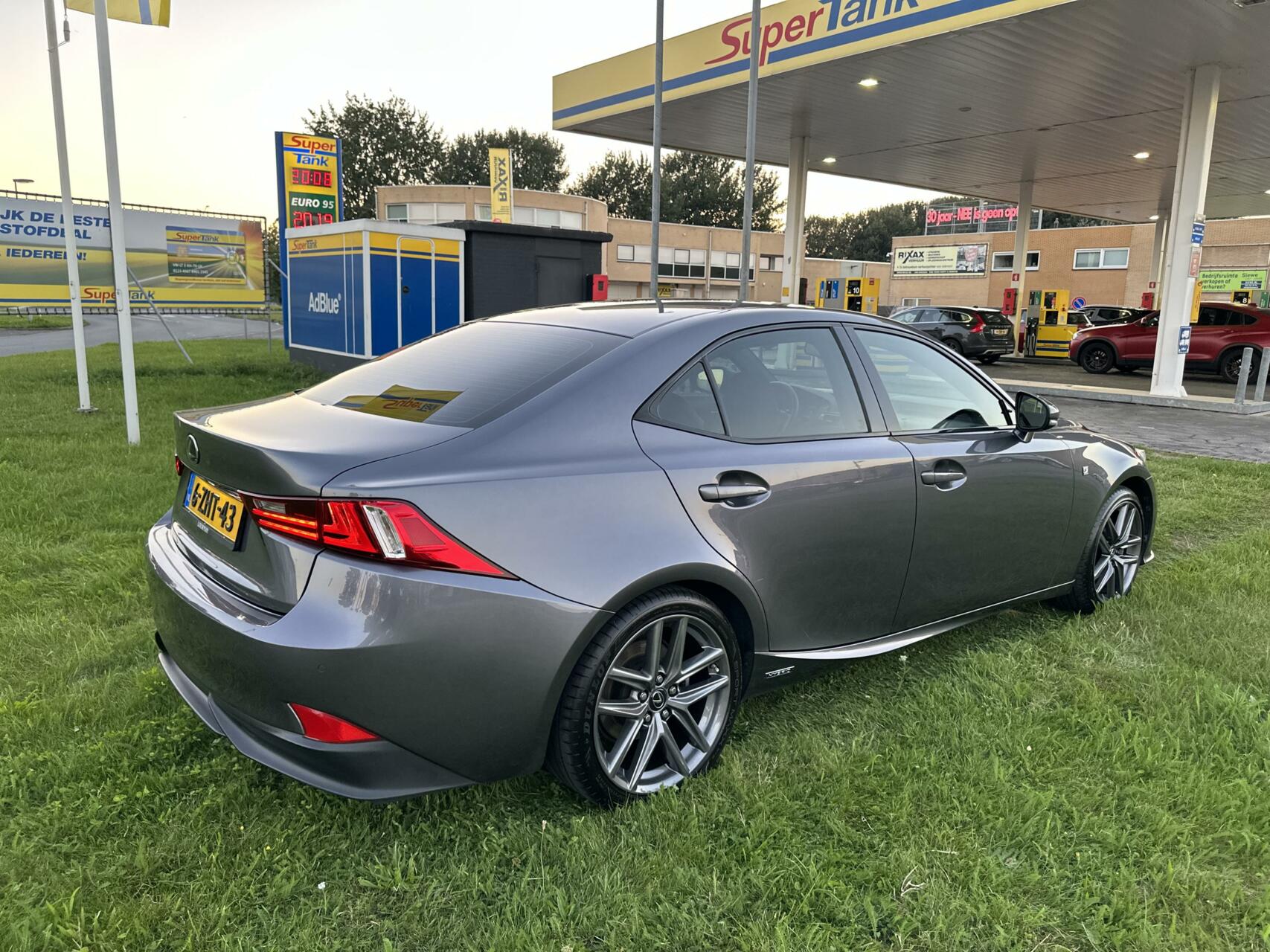 Foto van Lexus Is
