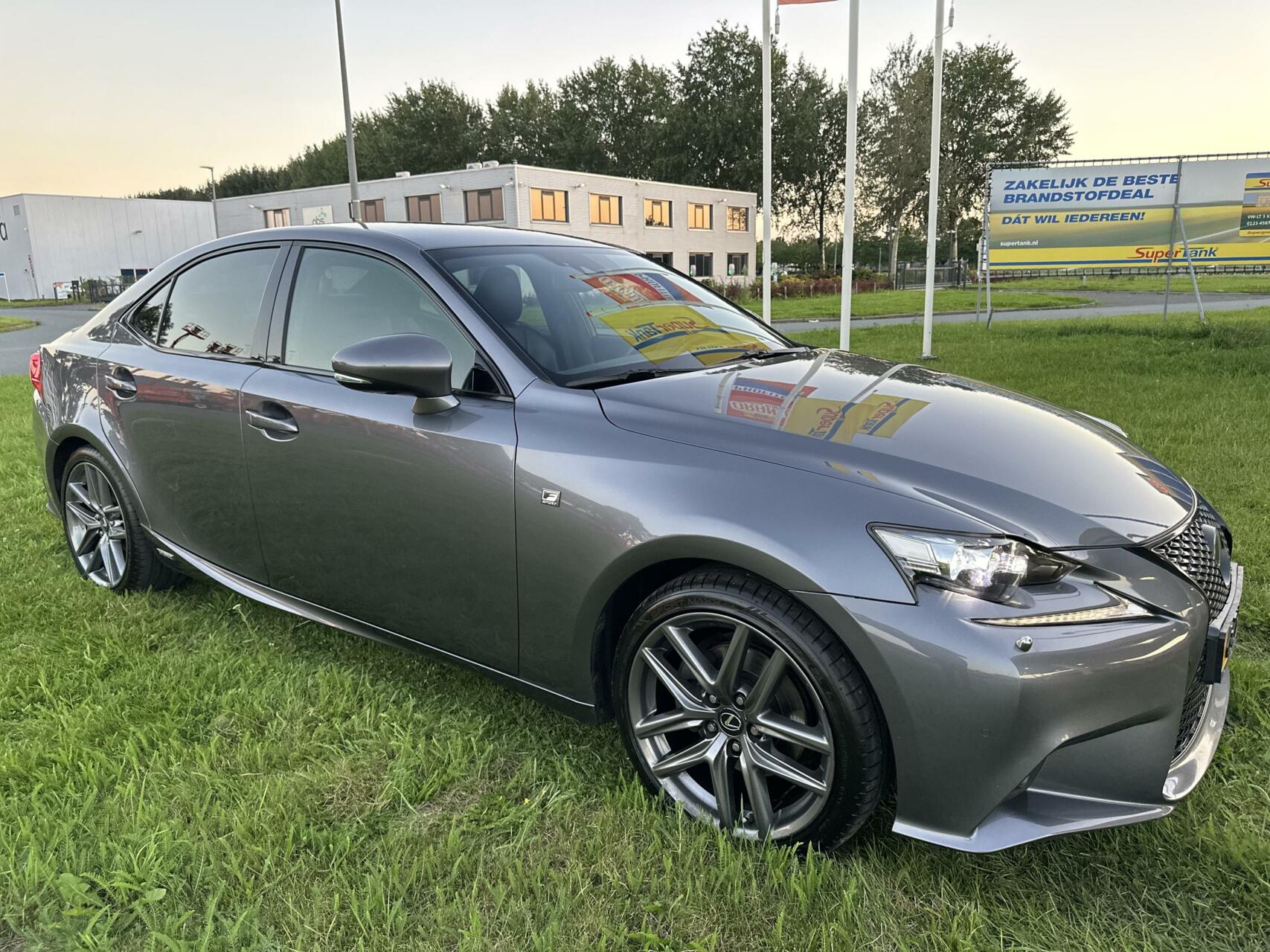 Foto van Lexus Is