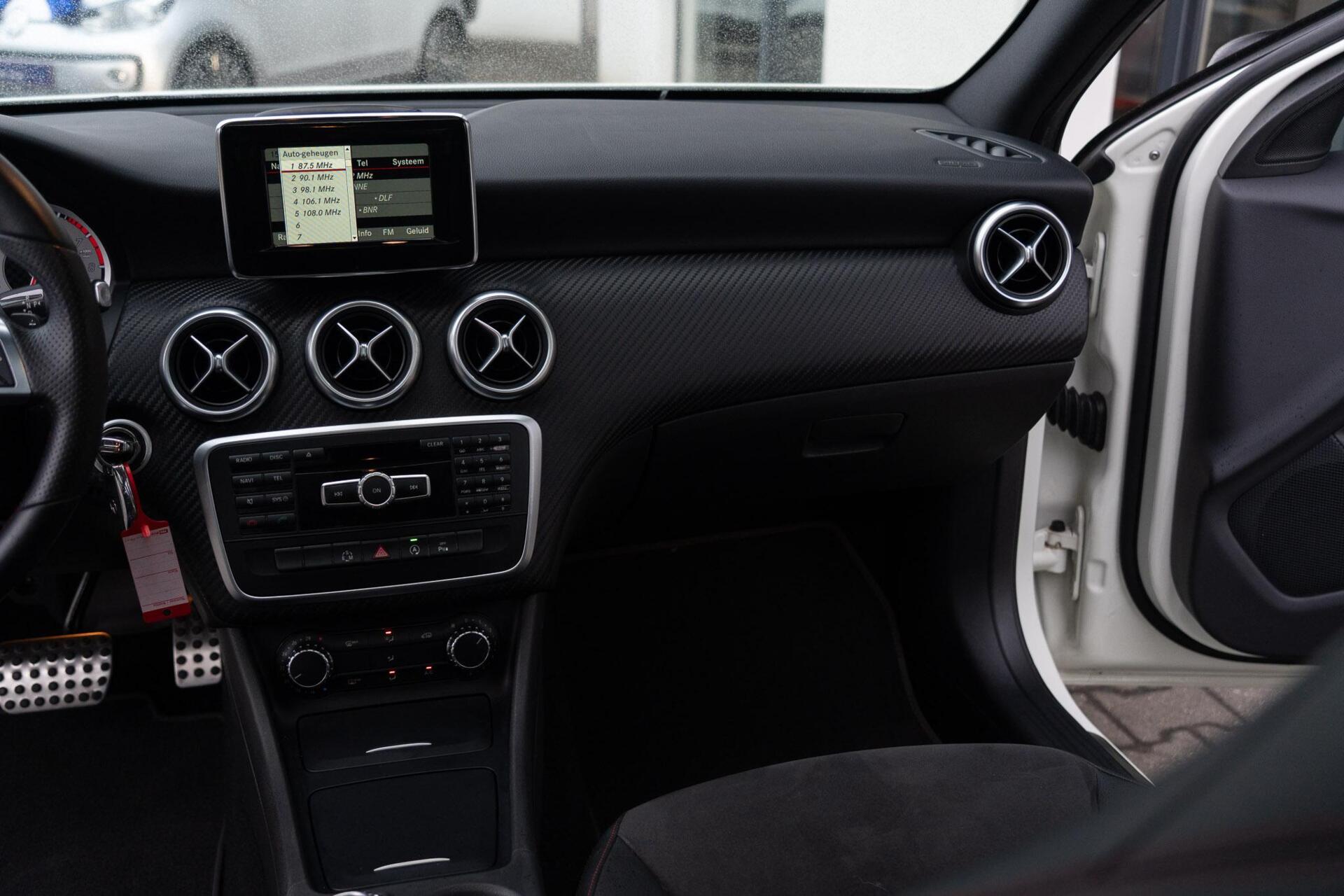 Foto van Mercedes-Benz A 180