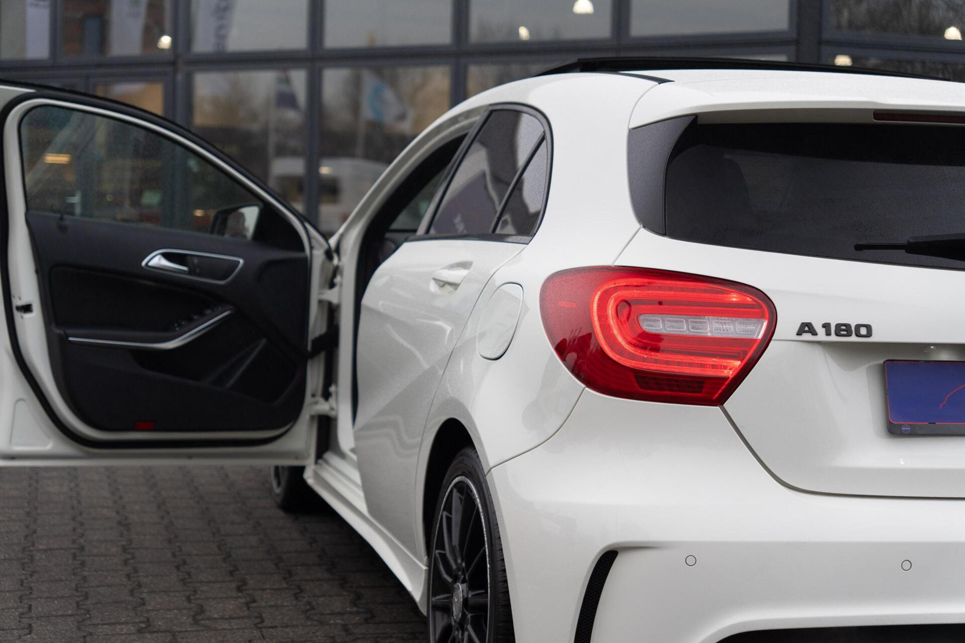 Foto van Mercedes-Benz A 180