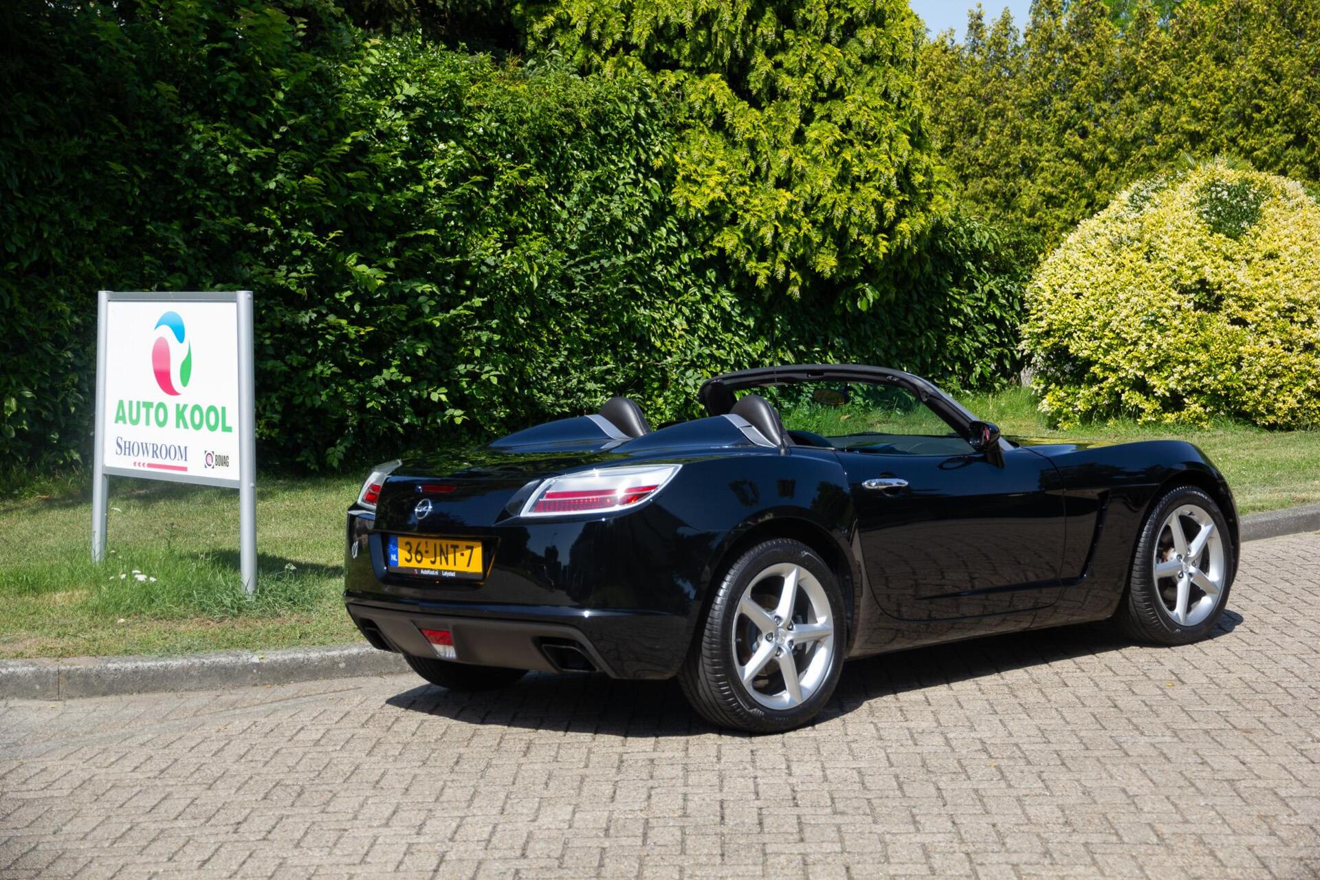Foto van Opel GT