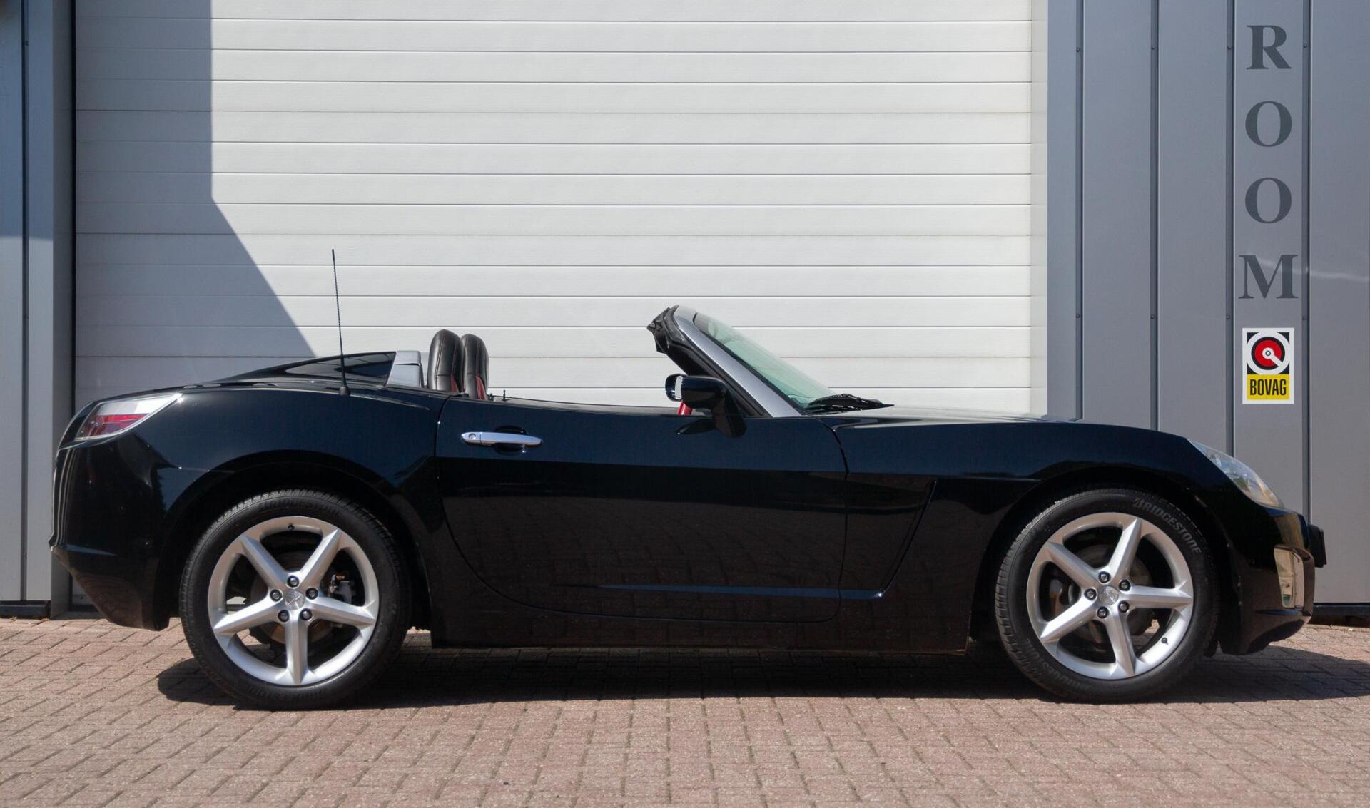 Foto van Opel GT