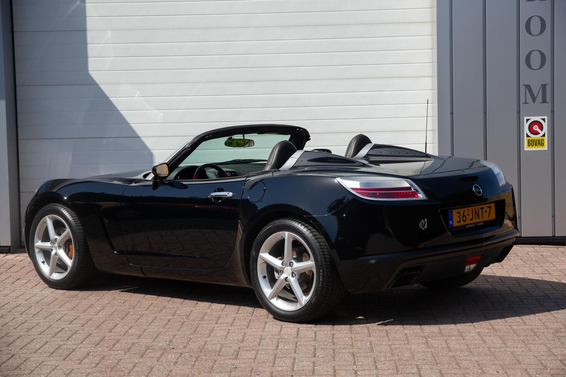 Foto van Opel GT