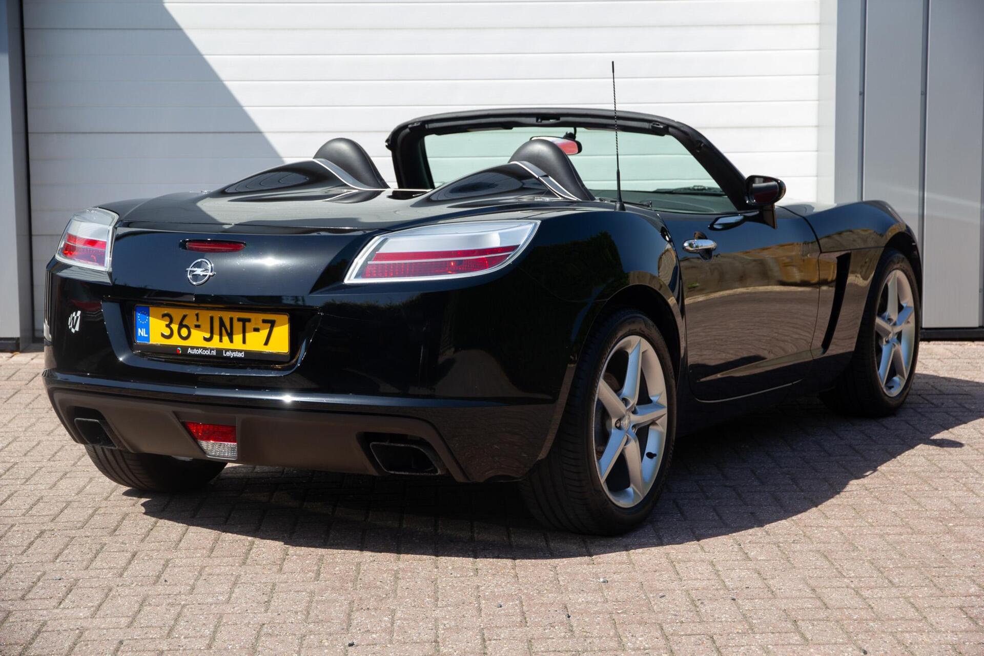 Foto van Opel GT