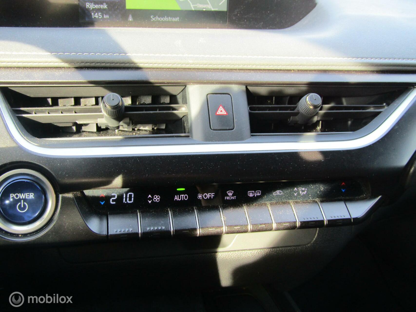 Foto van Lexus Ux