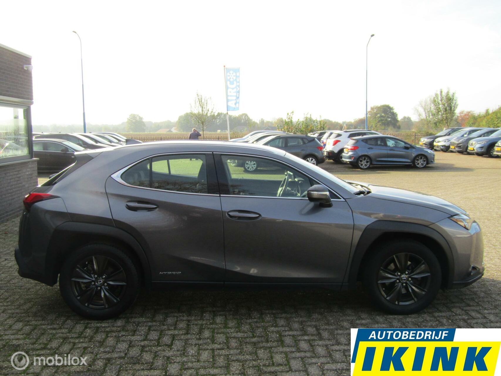Foto van Lexus Ux