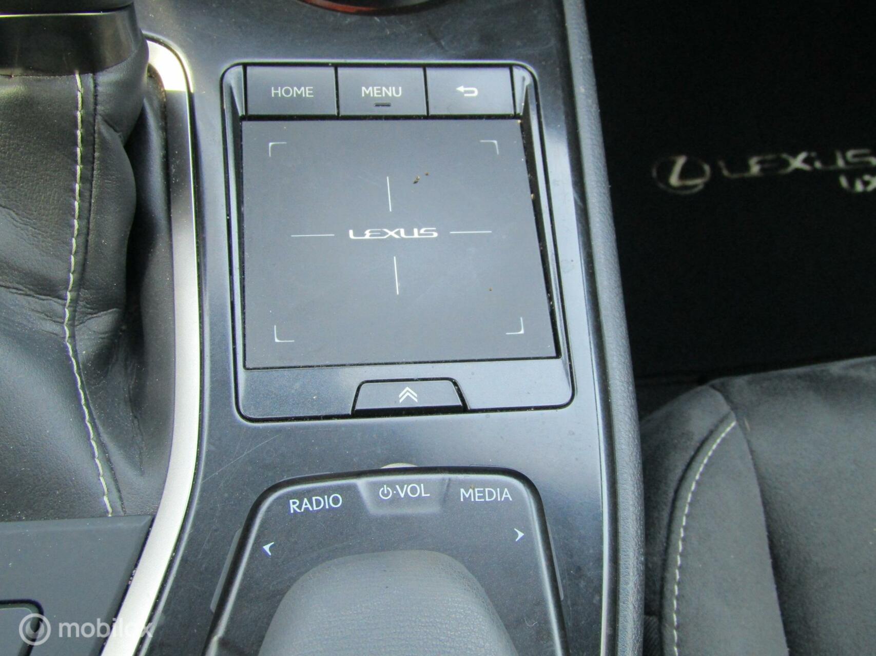 Foto van Lexus Ux