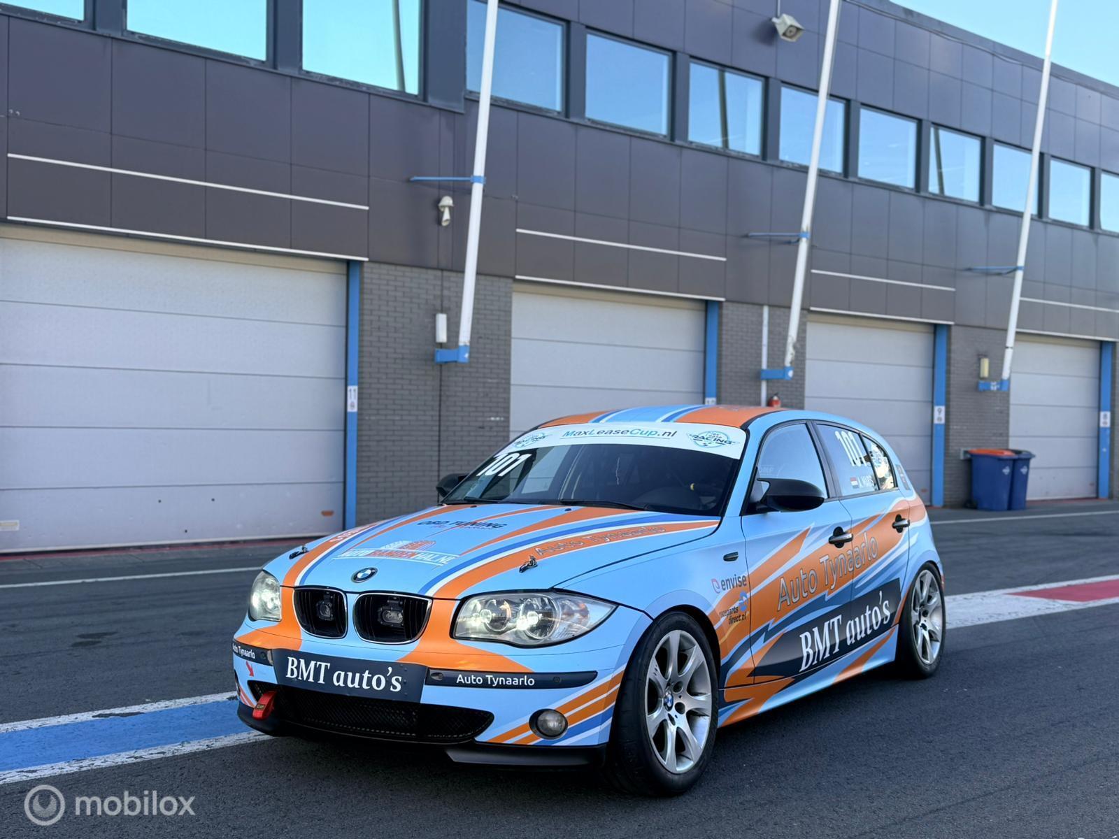 BMW 1-serie 118i High Executive 2005 - voorkant