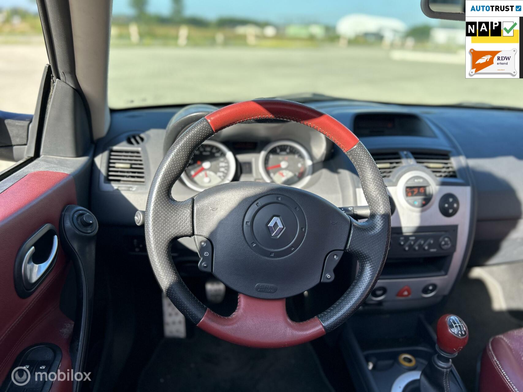 Foto van Renault Mégane Coupé-cabriolet