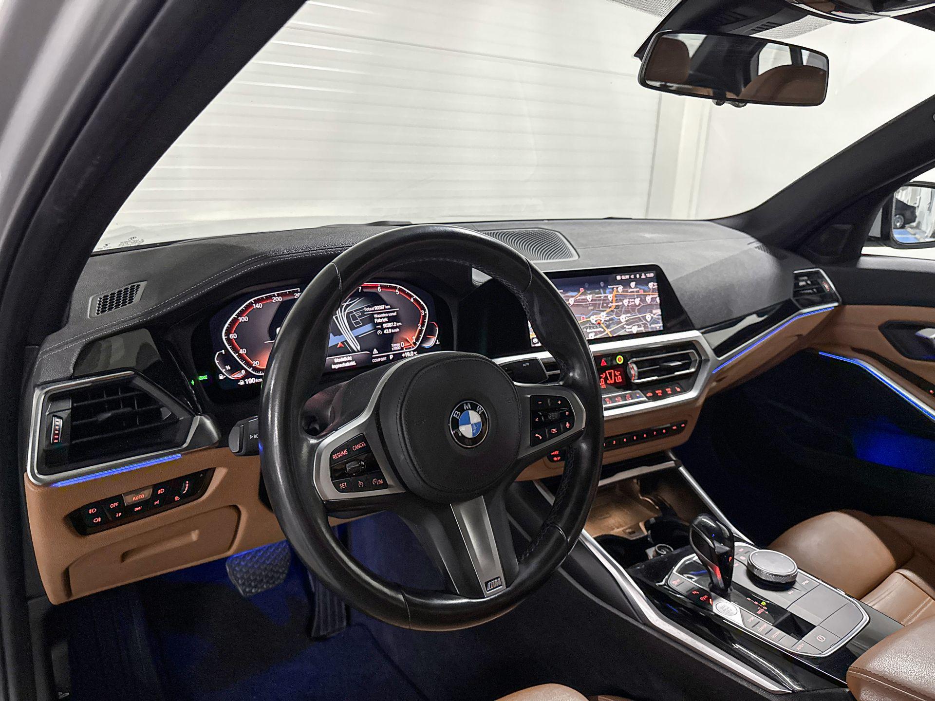 Foto van BMW 330i