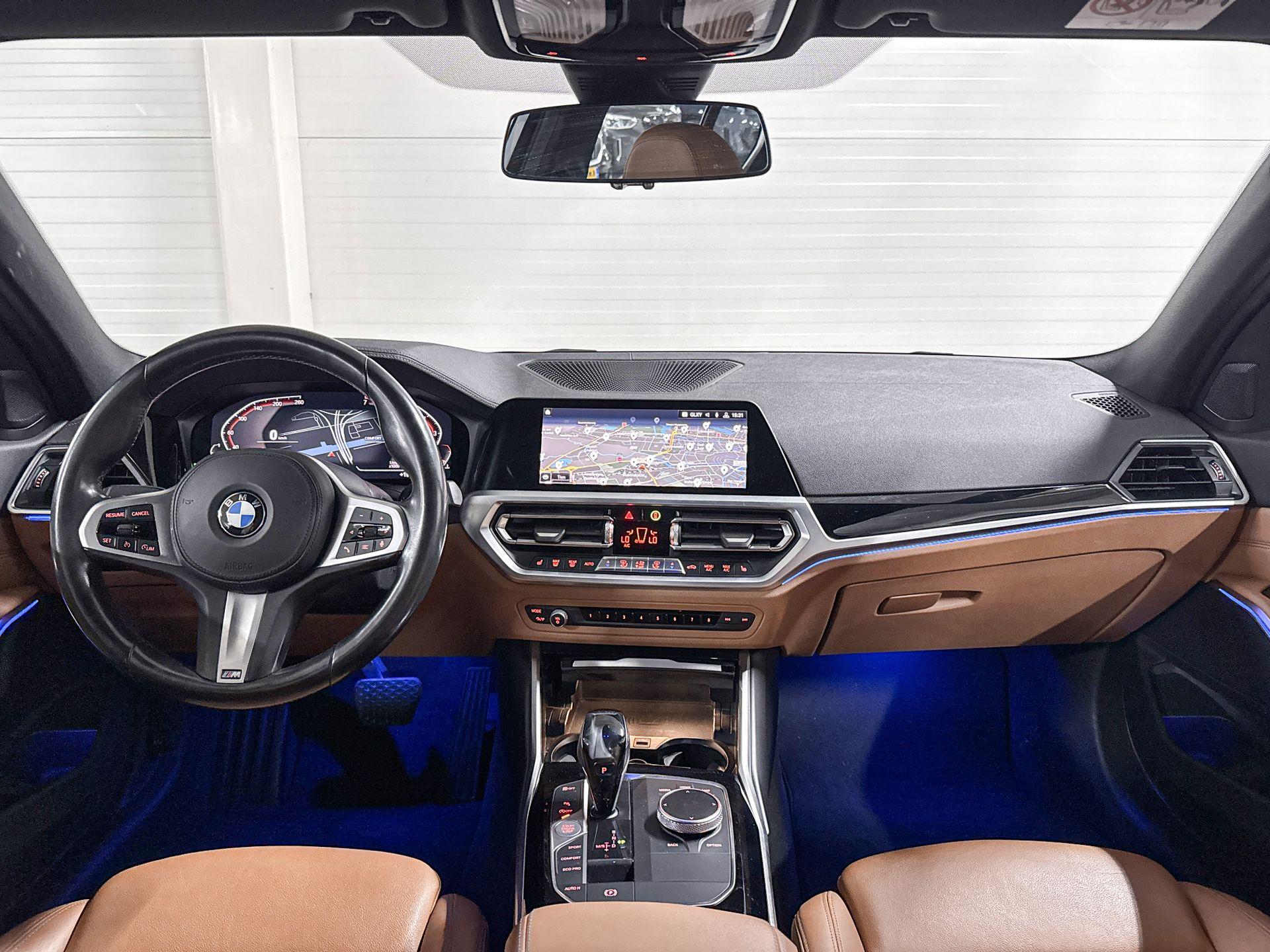 Foto van BMW 330i