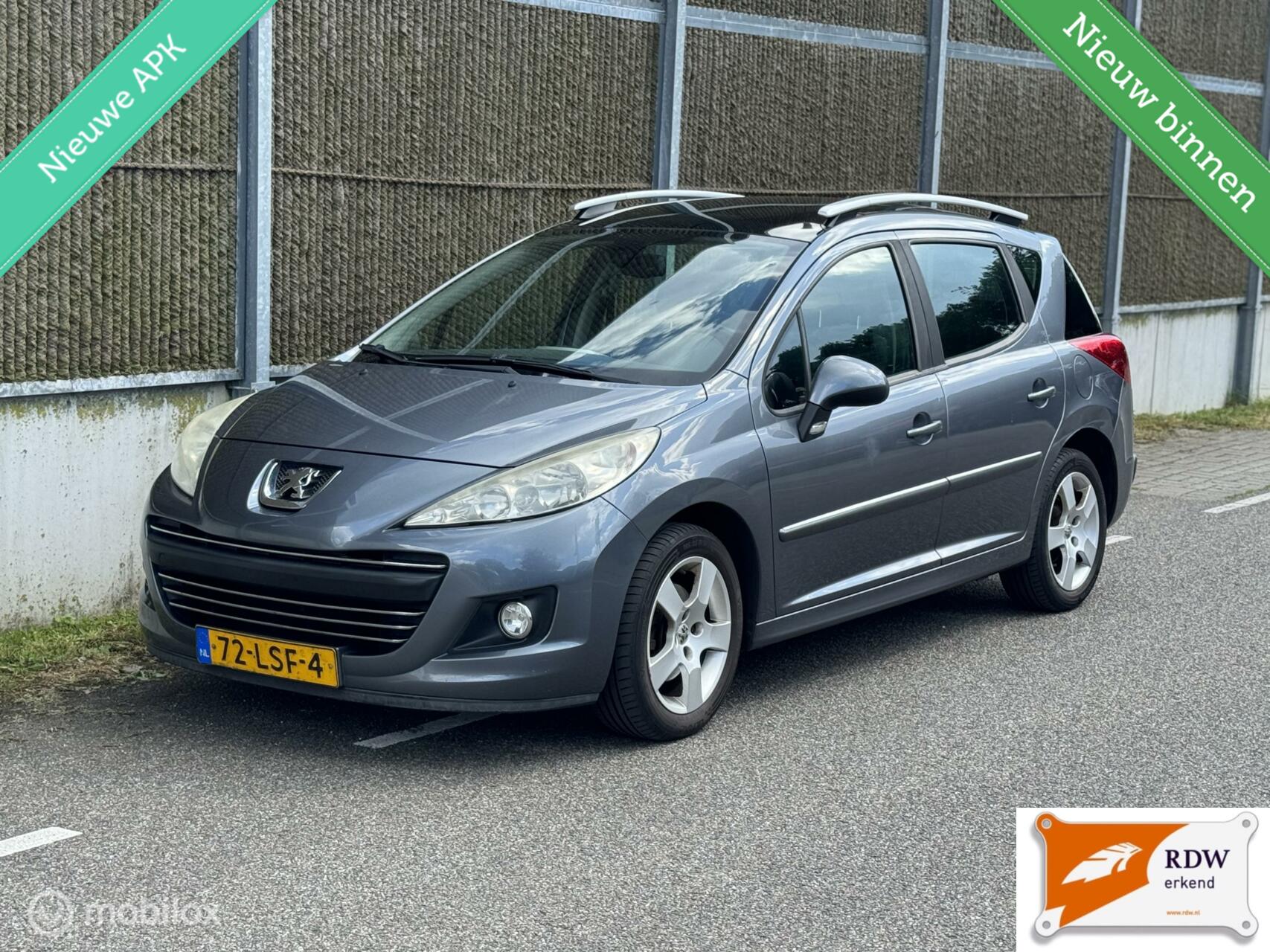 Peugeot 207 SW 1.6 VTi Blue Lease Executive NAP/AIRCO/PANO/NWE APK 2010 - voorkant