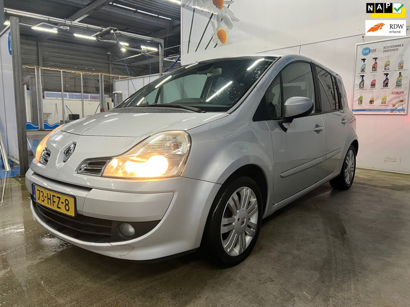 Renault Modus 1.2 TCE Dynamique 2008 - voorkant