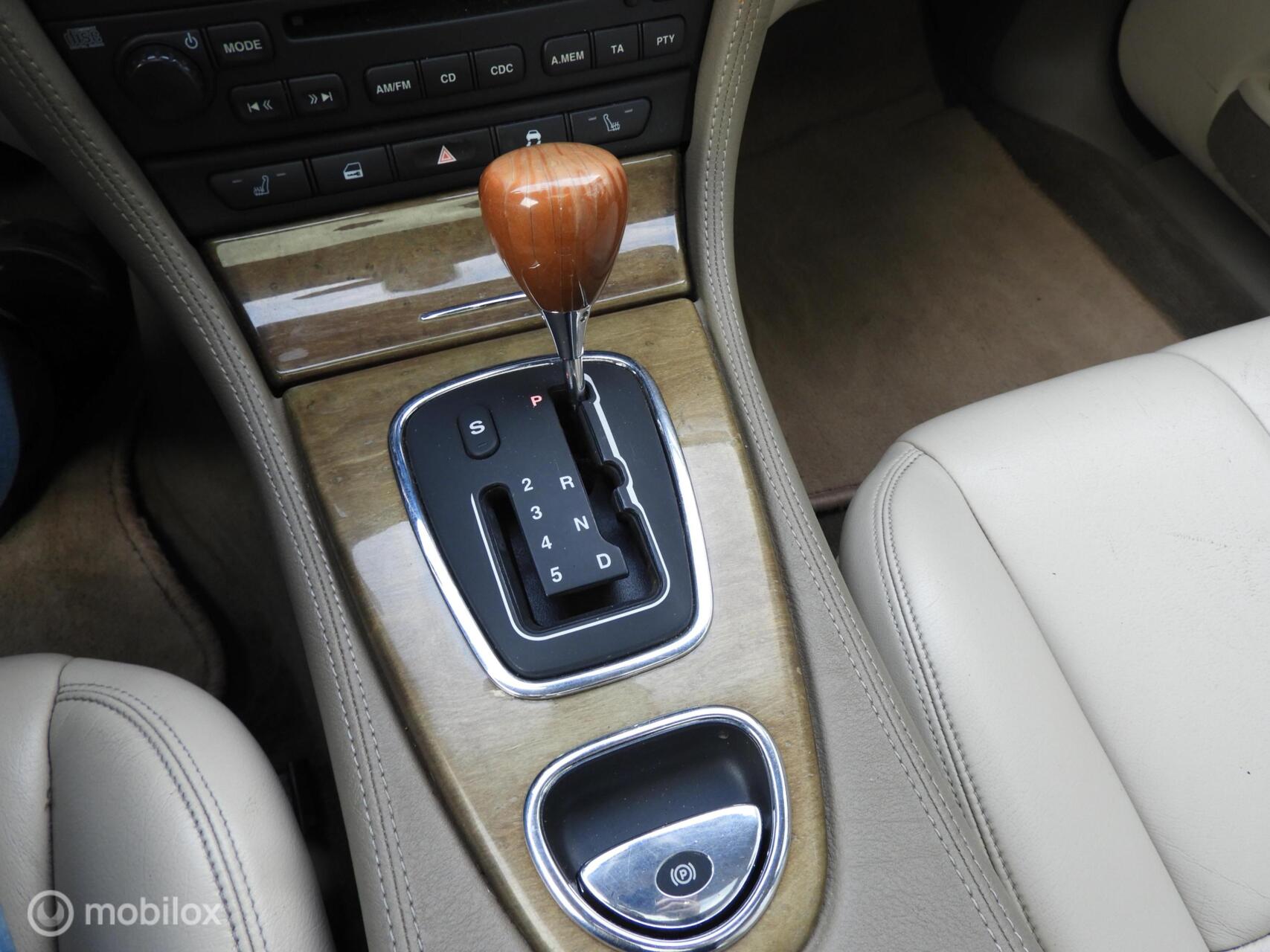 Foto van Jaguar S-type