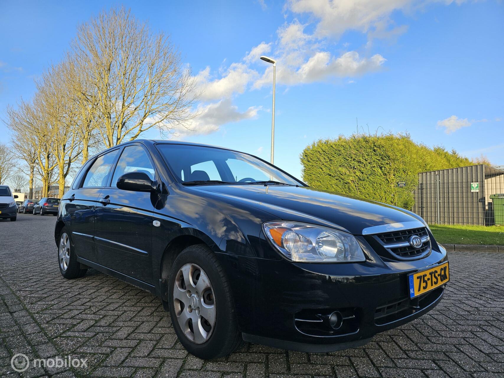 Kia Cerato 1.6-16V LX Eerste EigenaarNieuwe Apk LPG 2007 - voorkant