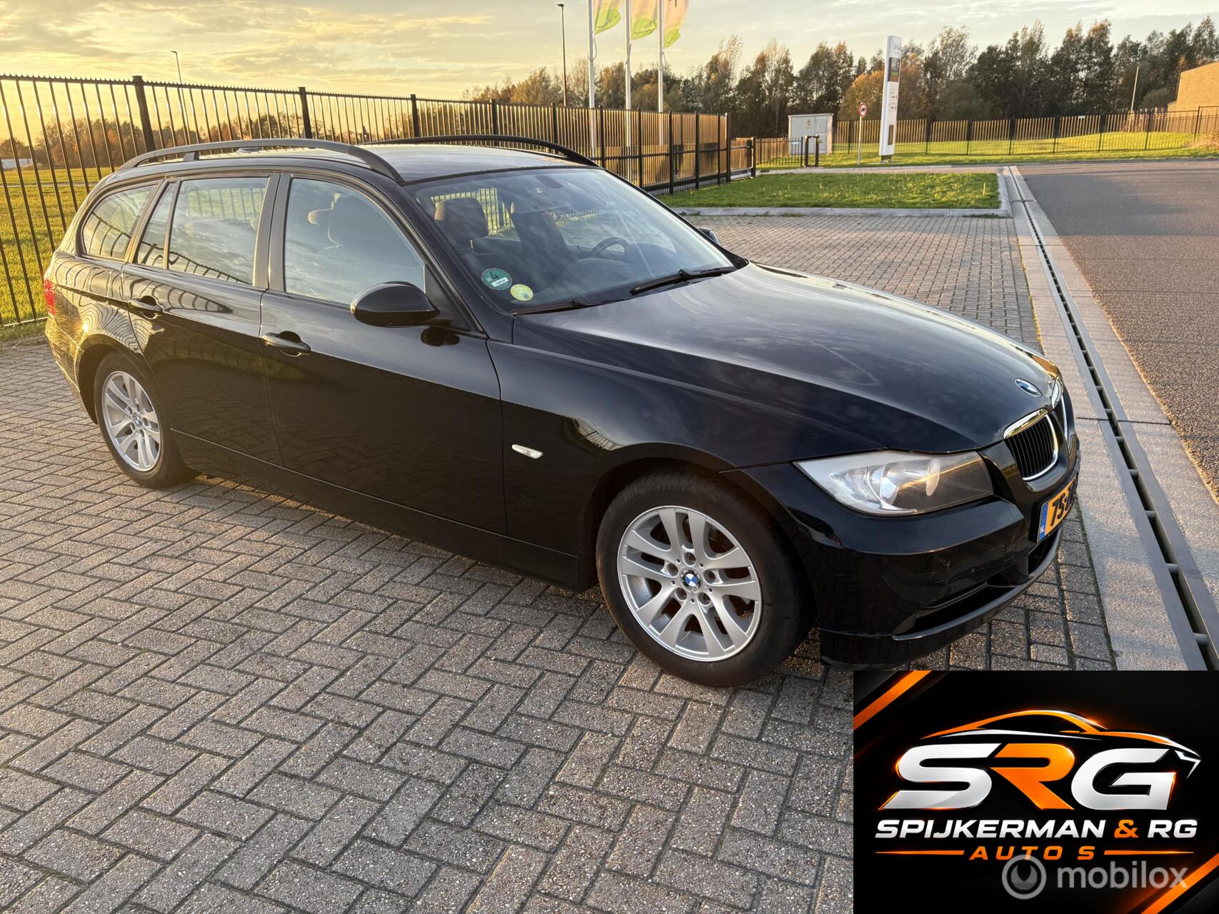 BMW 3-serie Touring 318i Business Line 2008 - voorkant