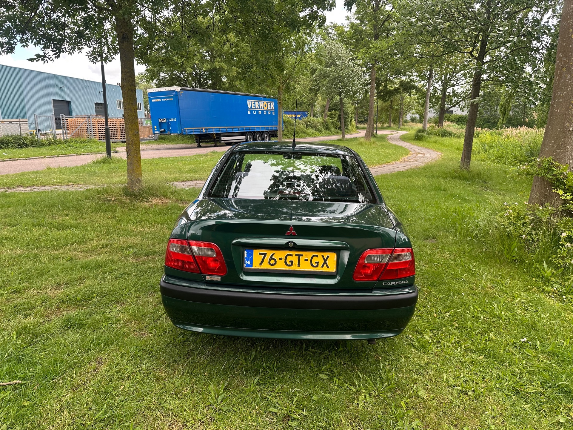 Foto van Mitsubishi Carisma
