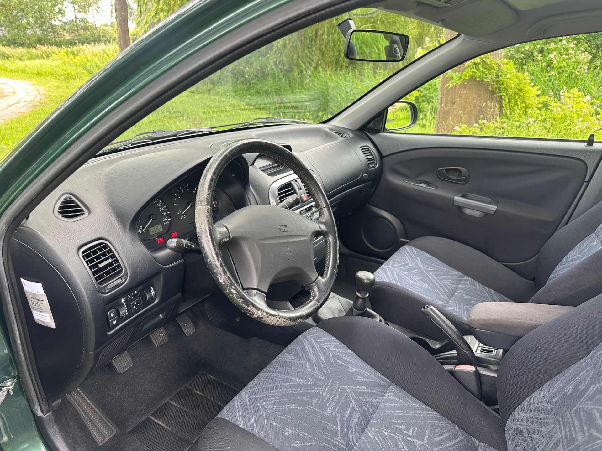 Foto van Mitsubishi Carisma