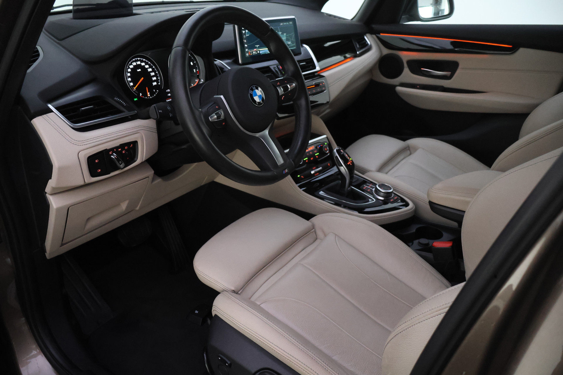 Foto van BMW 218i Active Tourer