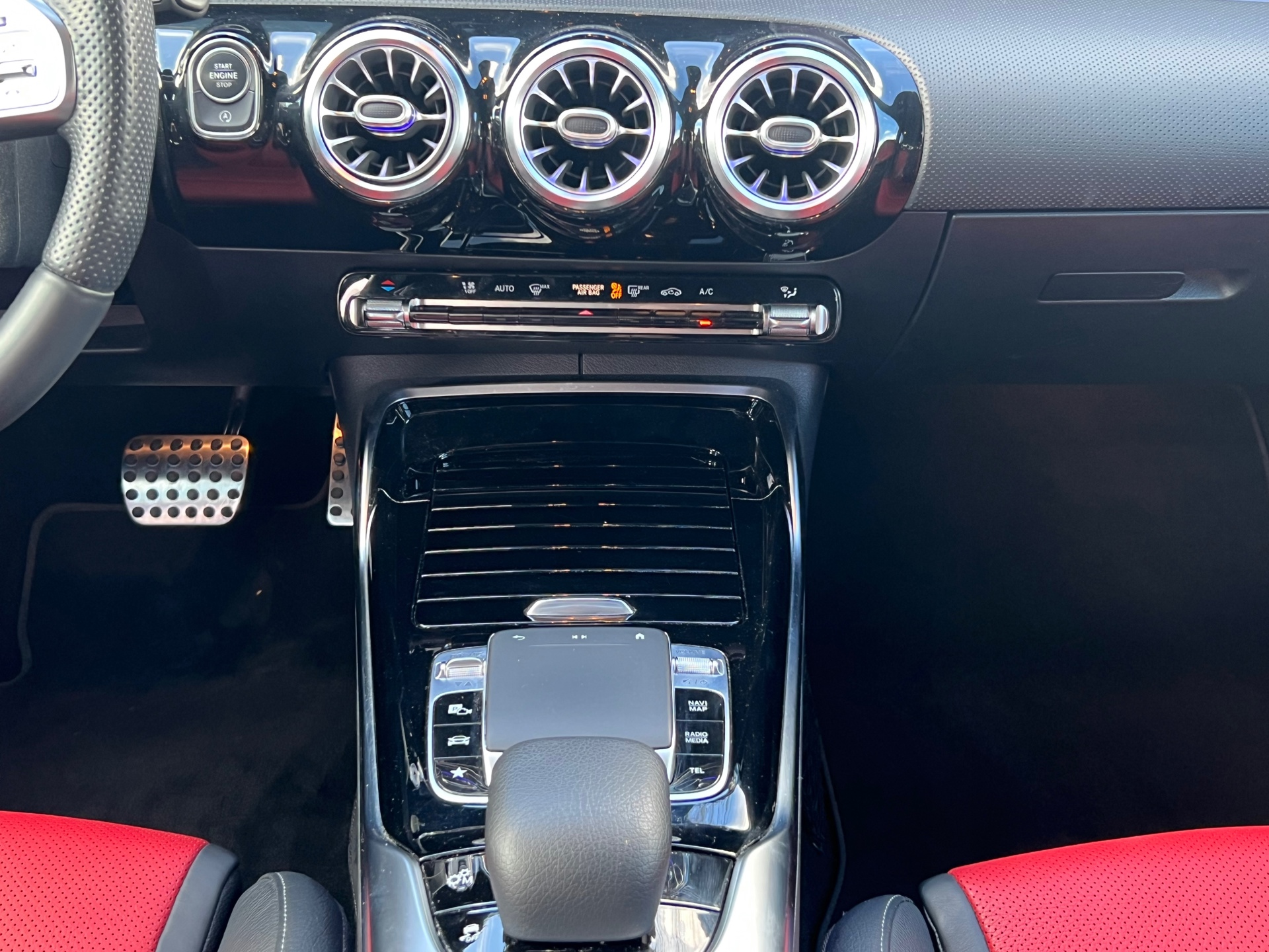 Foto van Mercedes-Benz AMG A 35
