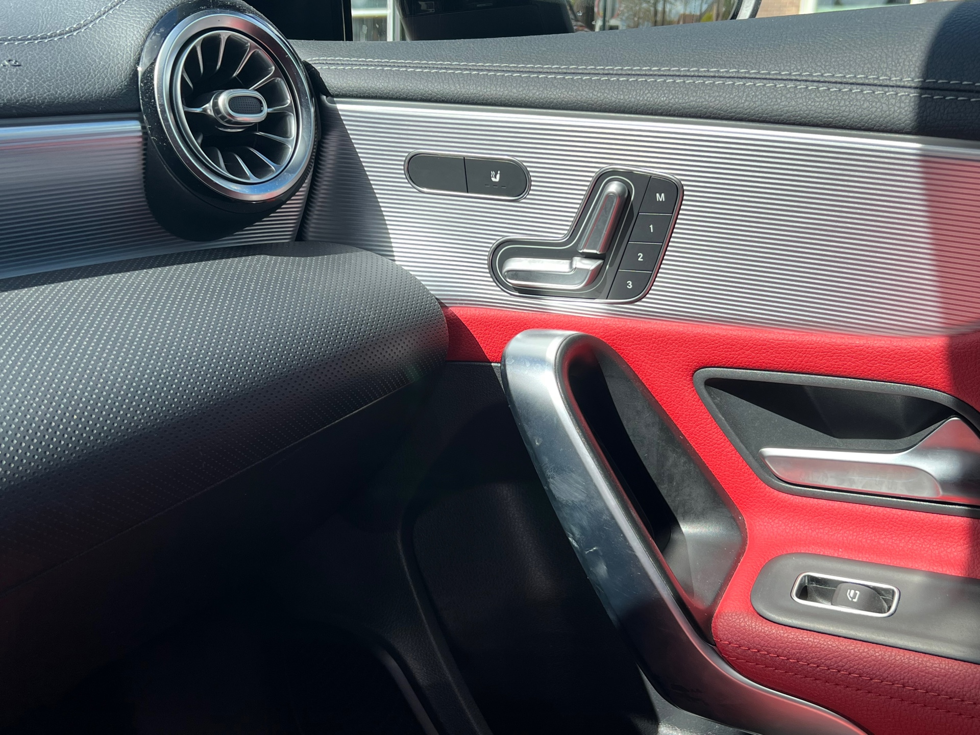 Foto van Mercedes-Benz AMG A 35