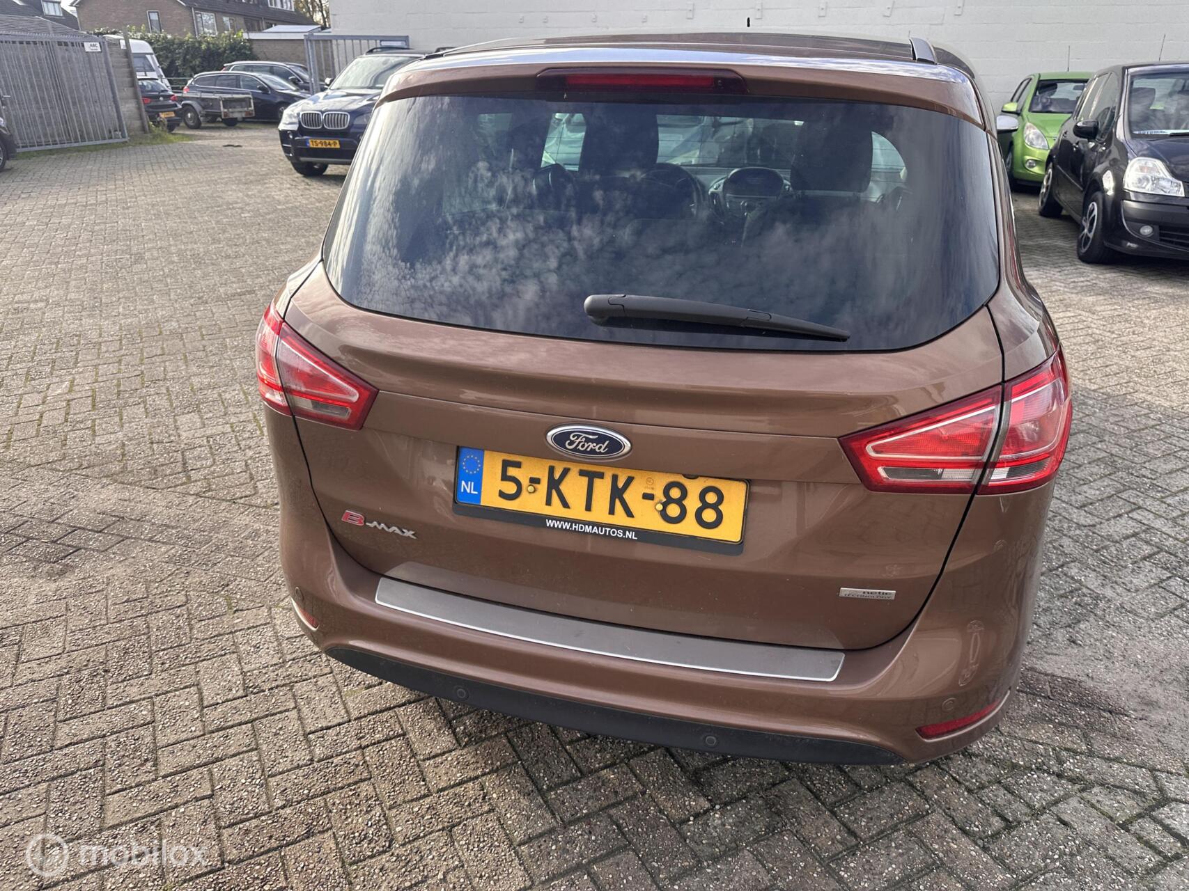 Foto van Ford B-max
