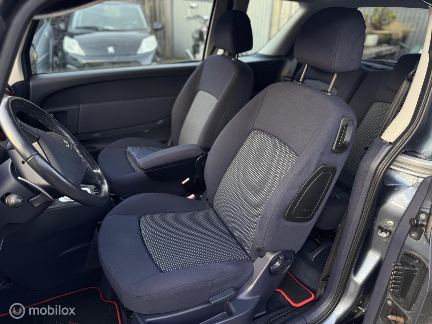 Foto van Peugeot 1007