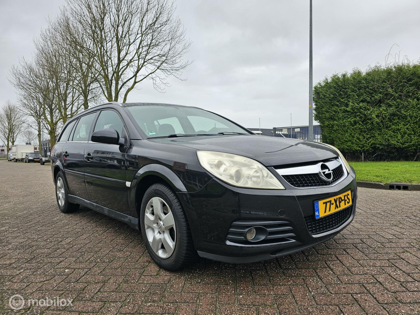 Opel Vectra Wagon 2.2-16VBusiness Airco Nieuwe Apk! 2007 - voorkant