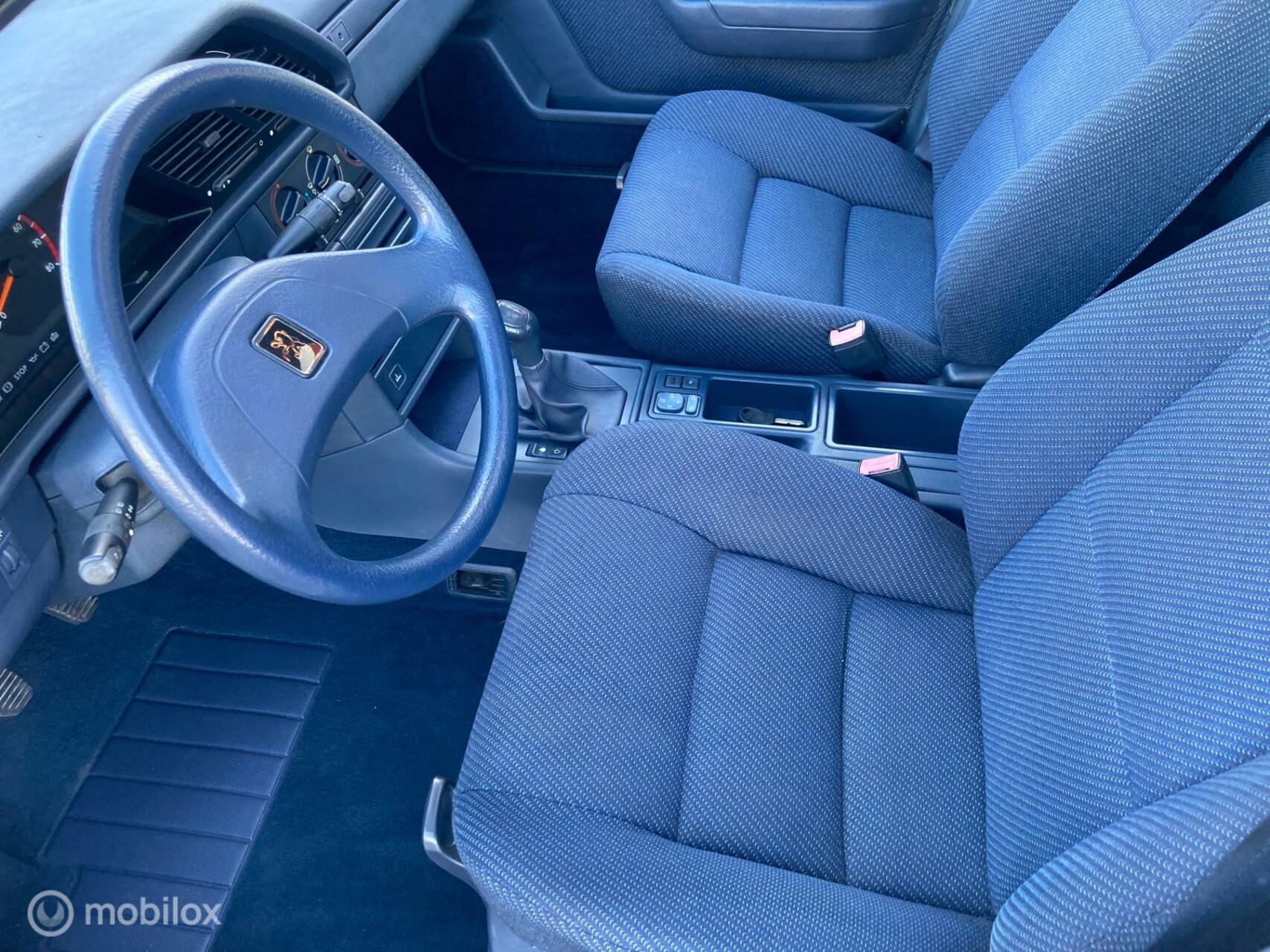 Foto van Peugeot 605