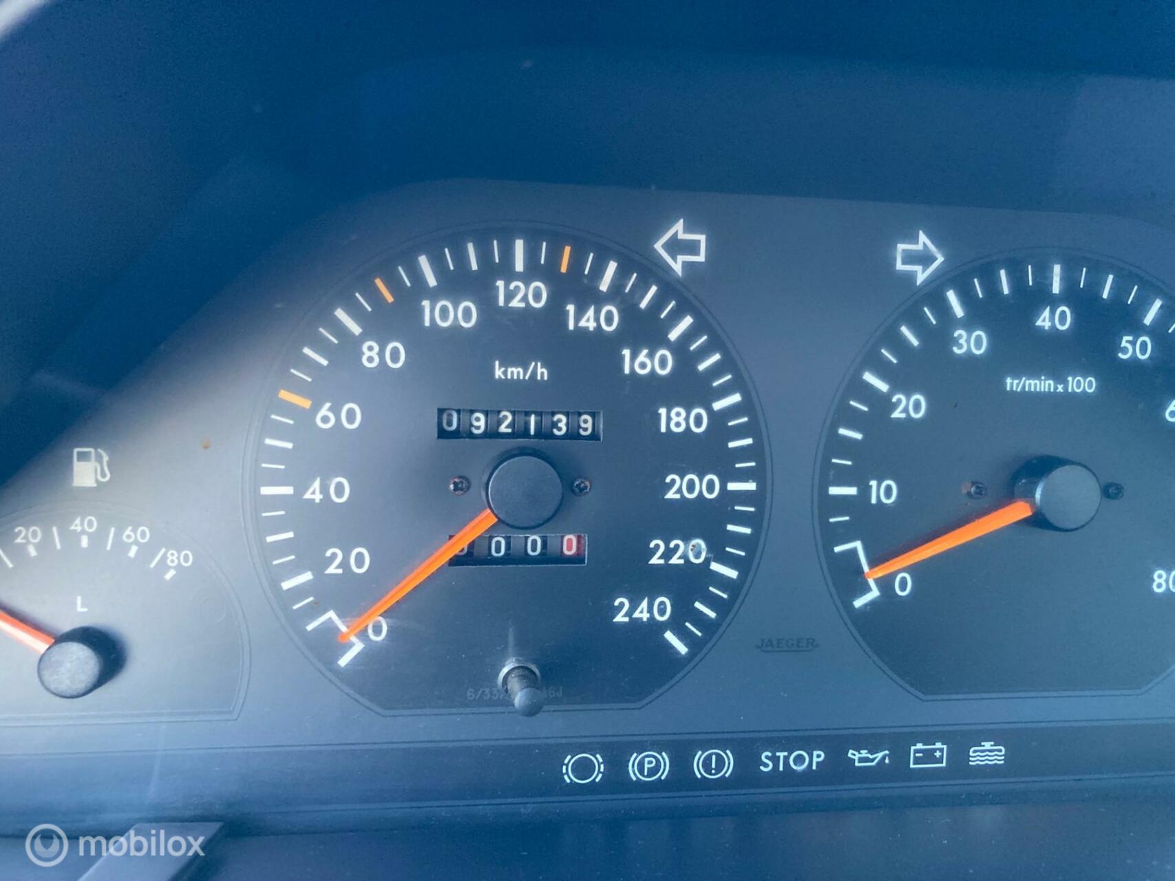Foto van Peugeot 605