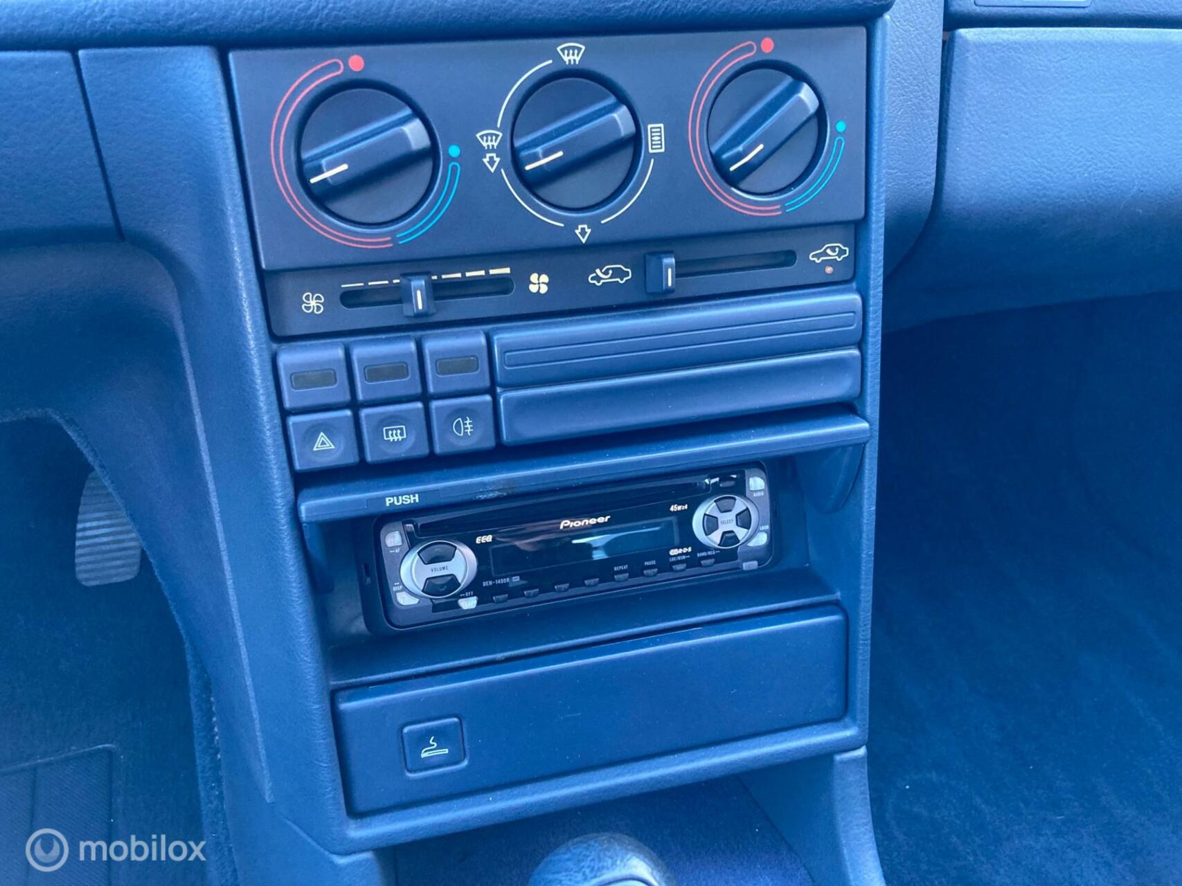 Foto van Peugeot 605