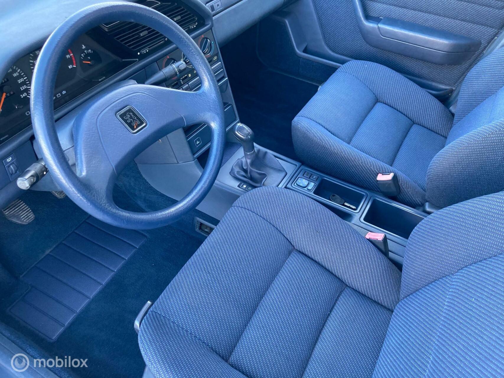 Foto van Peugeot 605