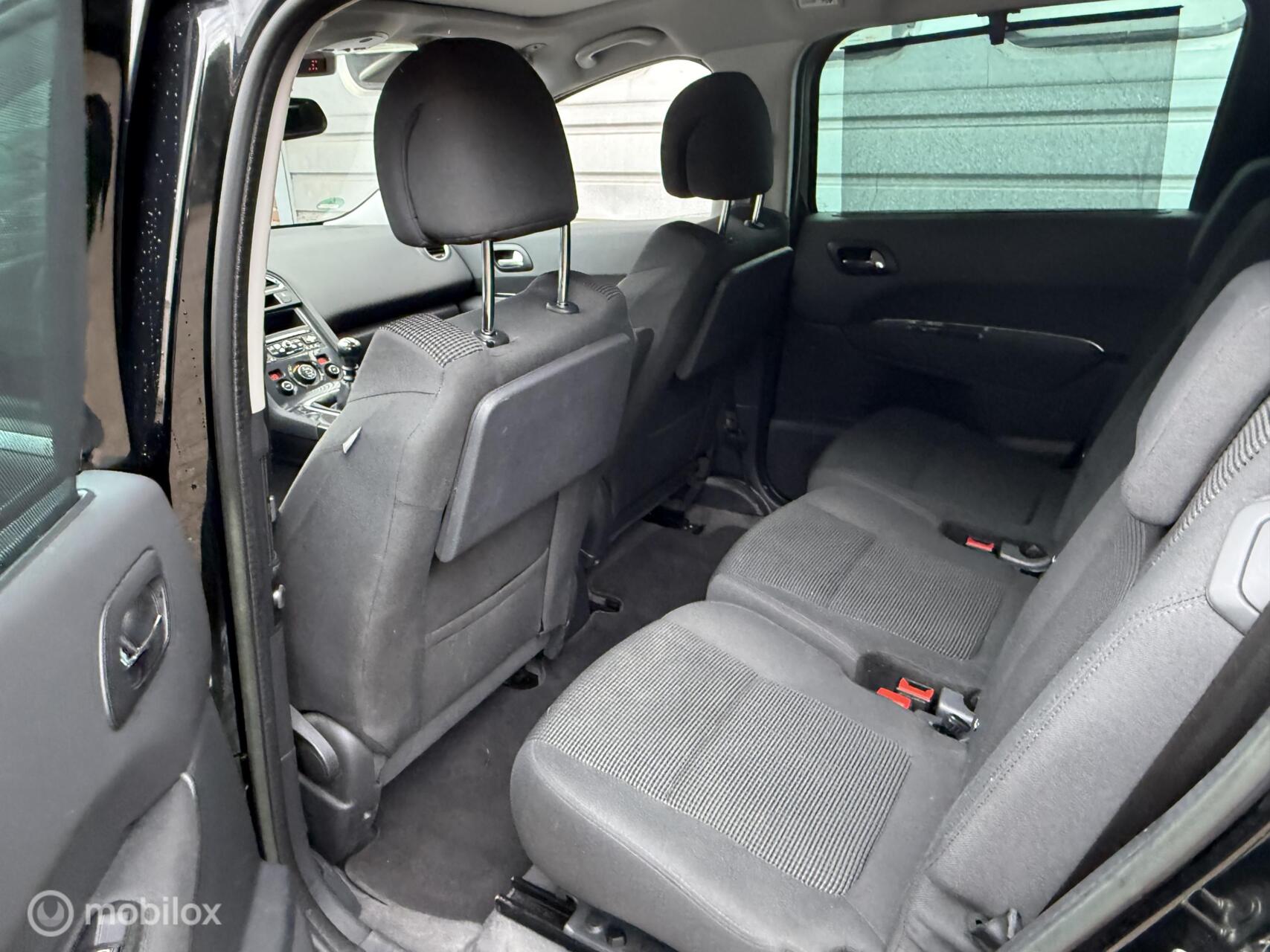 Foto van Peugeot 5008