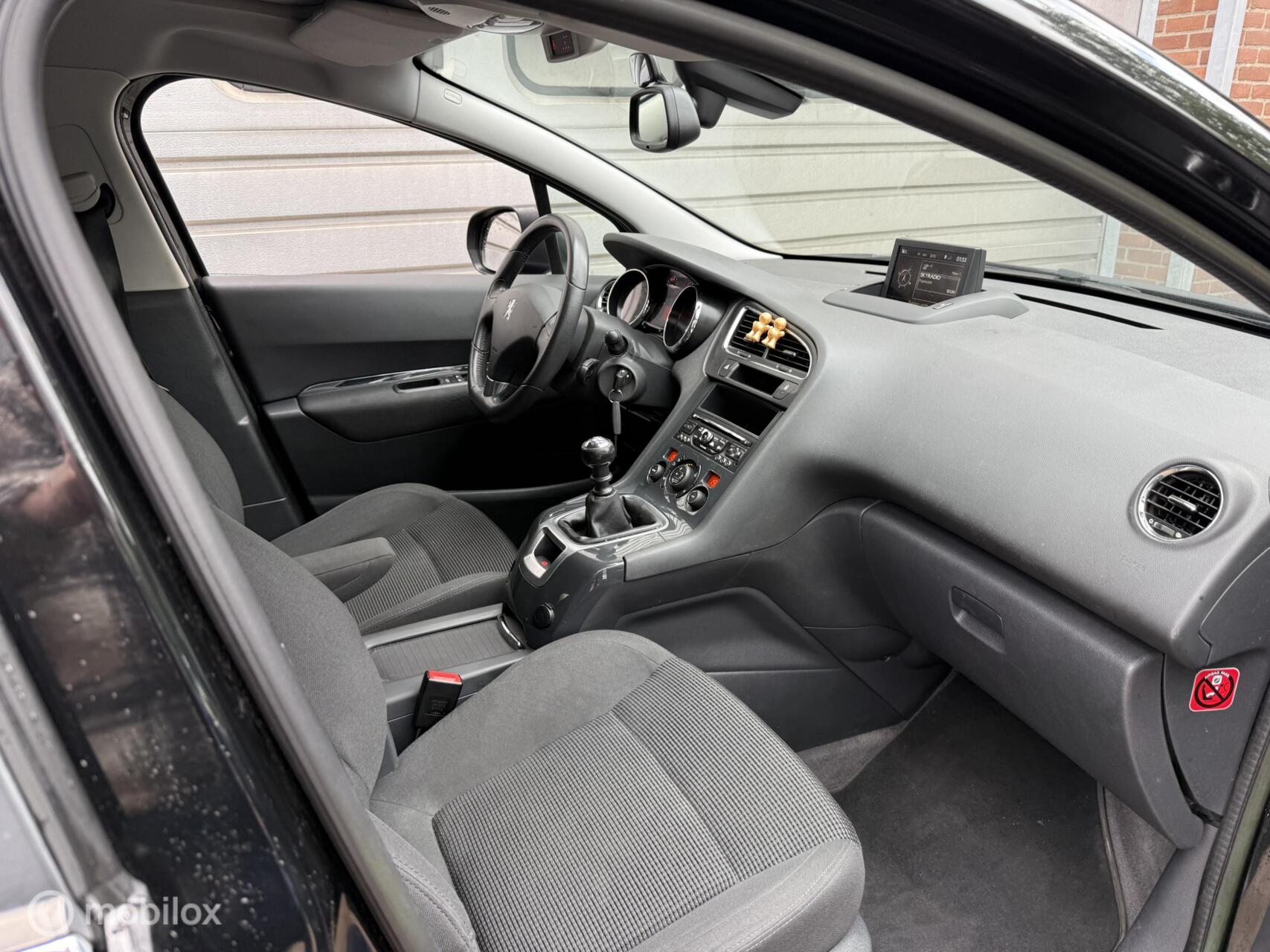 Foto van Peugeot 5008