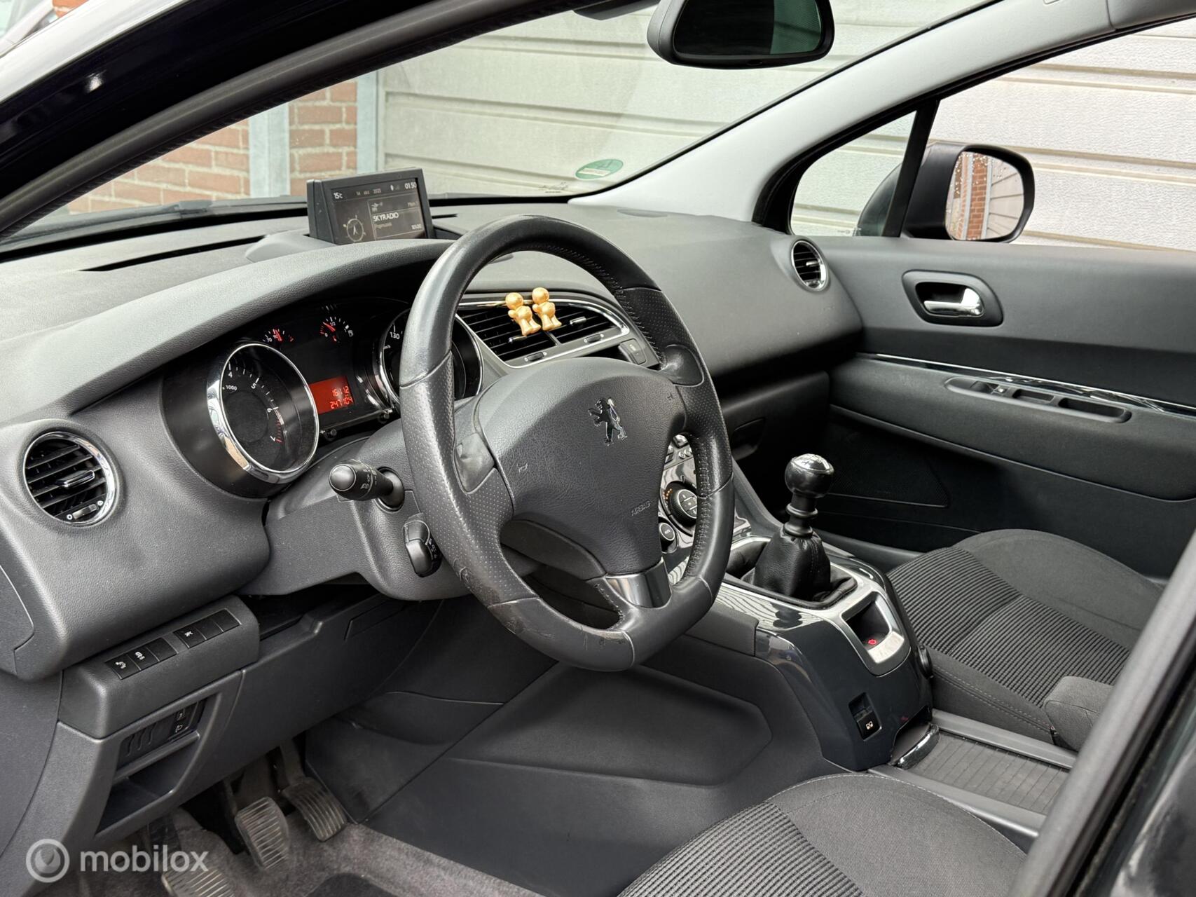 Foto van Peugeot 5008