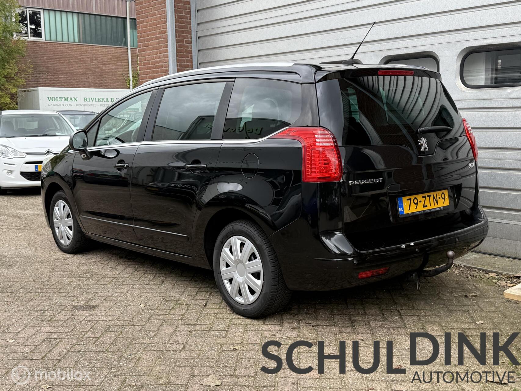 Foto van Peugeot 5008