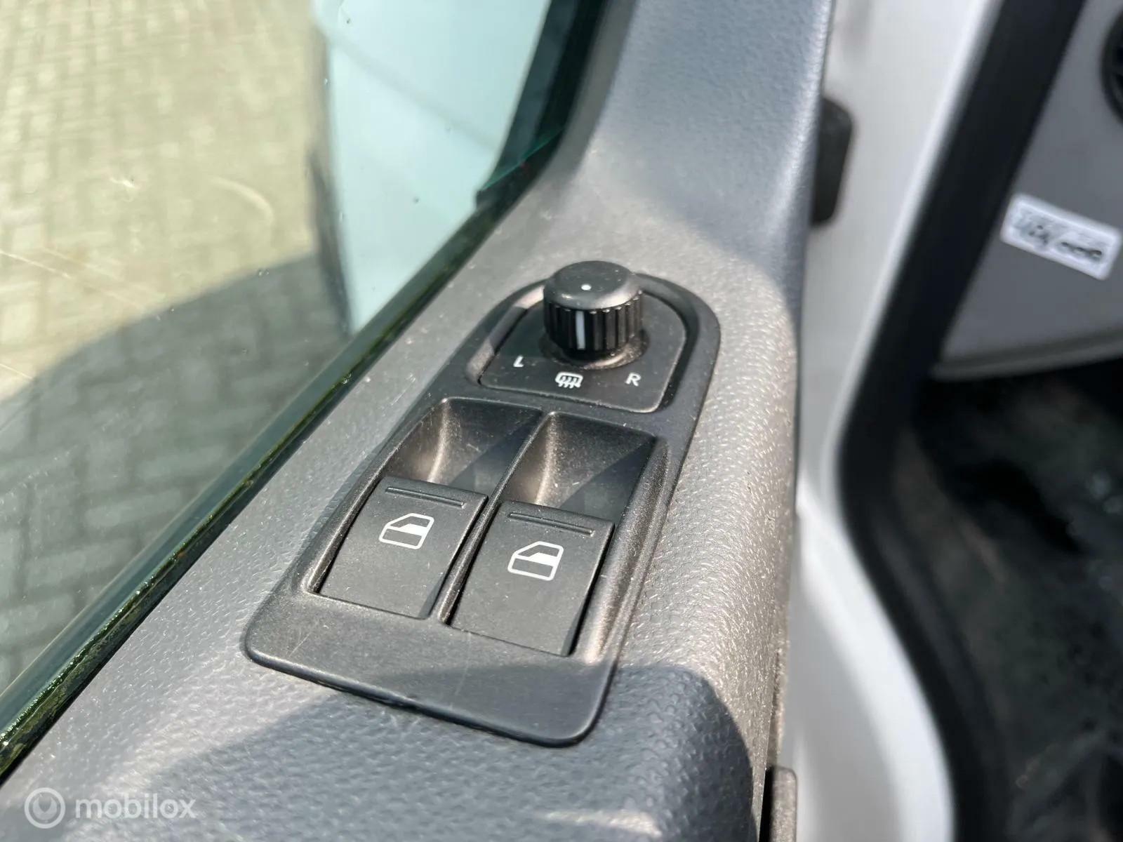 Foto van Volkswagen Transporter Kombi