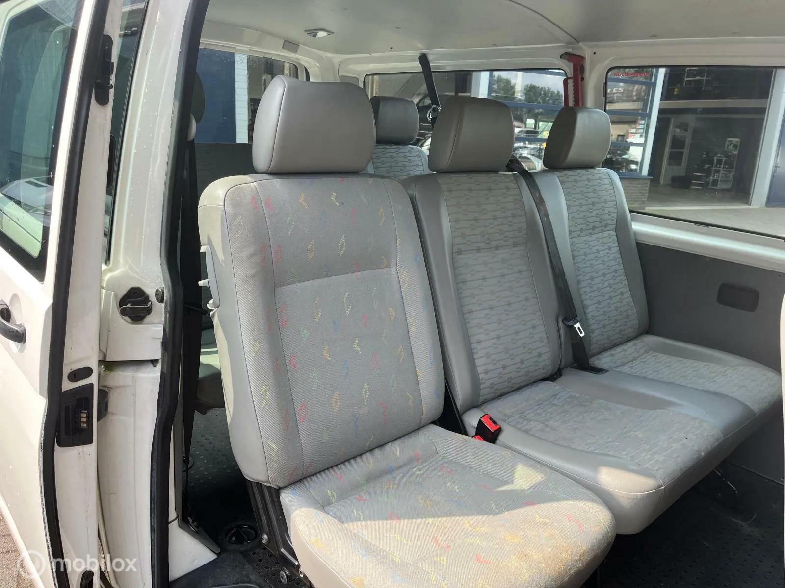 Foto van Volkswagen Transporter Kombi