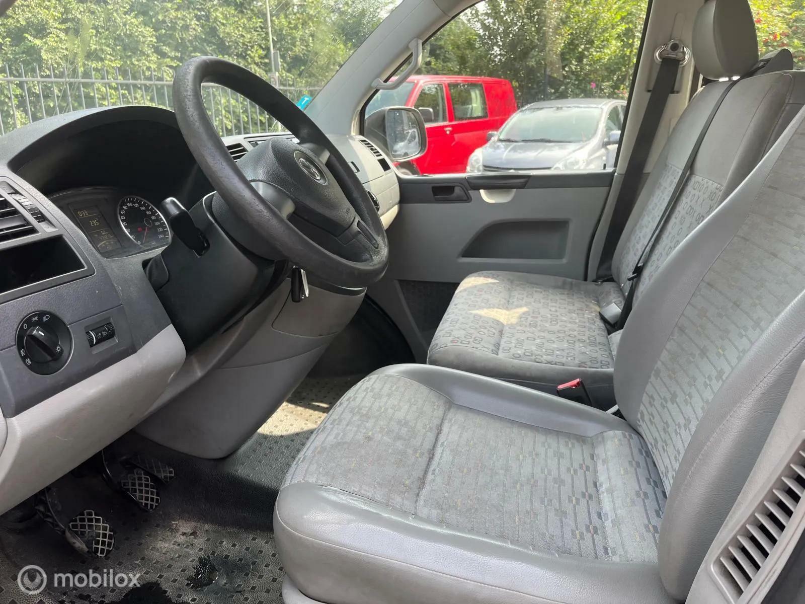 Foto van Volkswagen Transporter Kombi